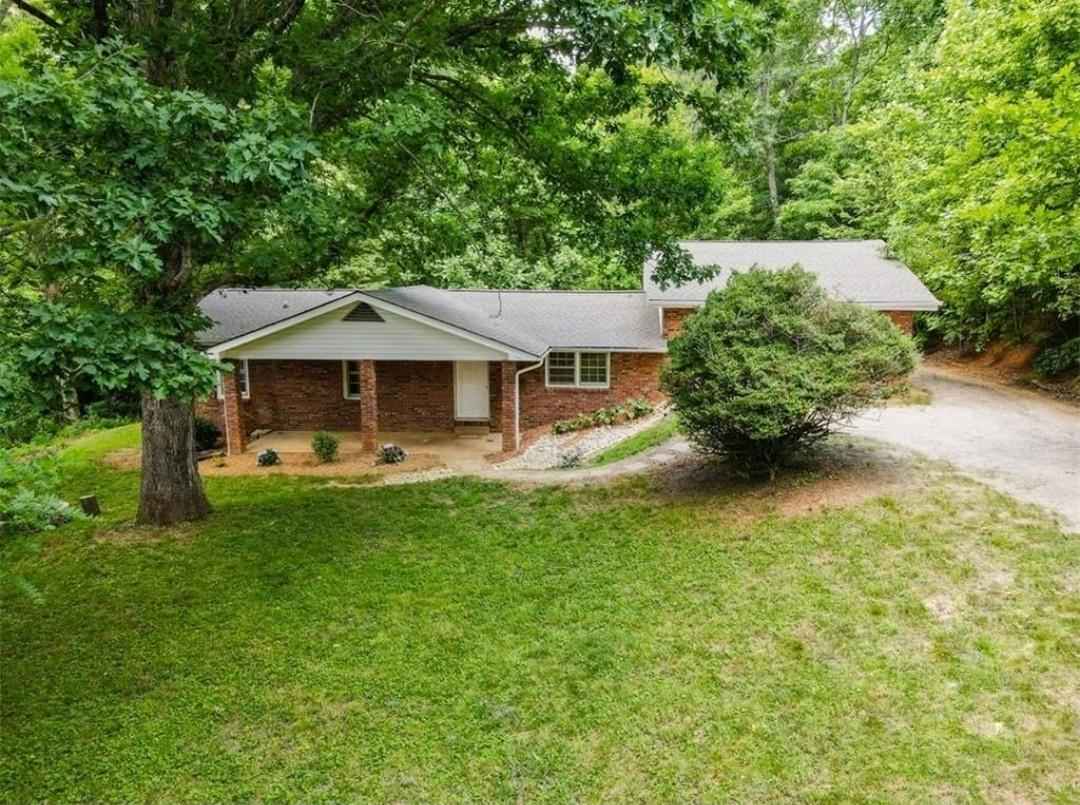 Asheville, NC Affordable Rooms for Rent from 119 PadSplit