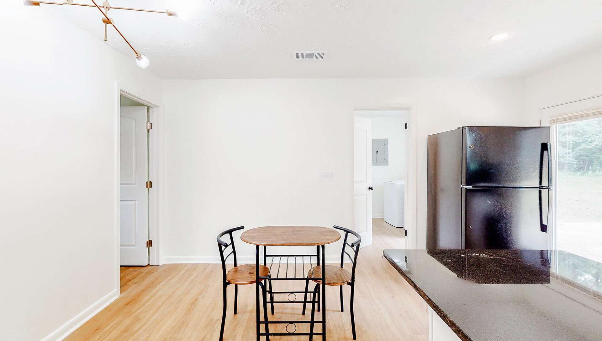 unfurnished_room, detected: refrigerator