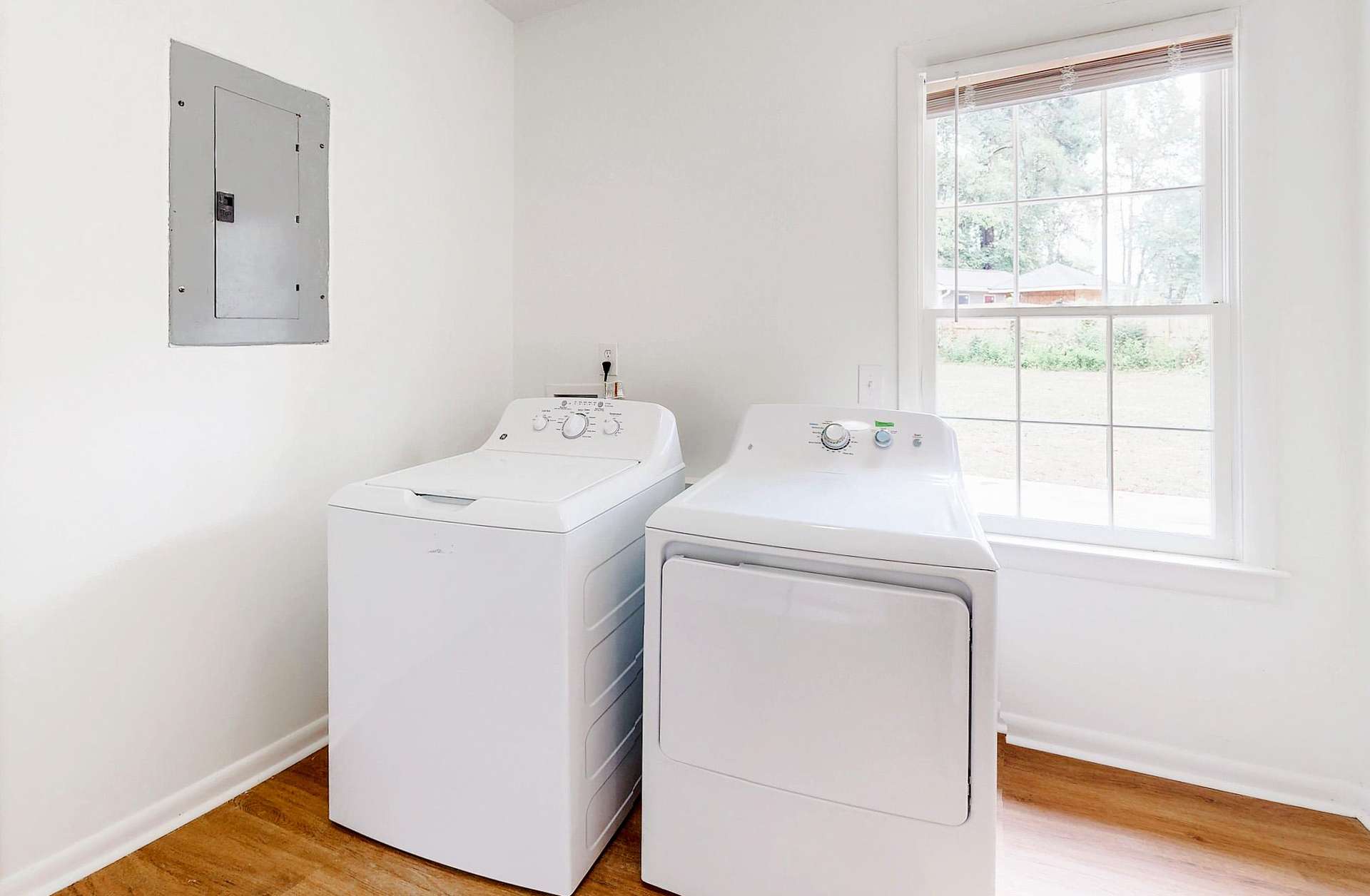 bathroom, detected: washer