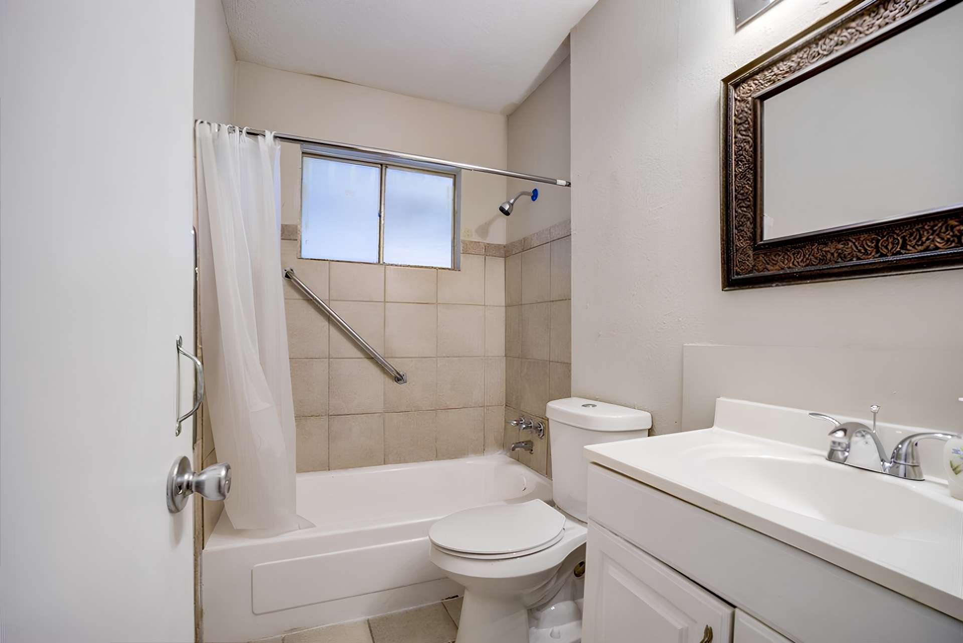 bathroom, detected: