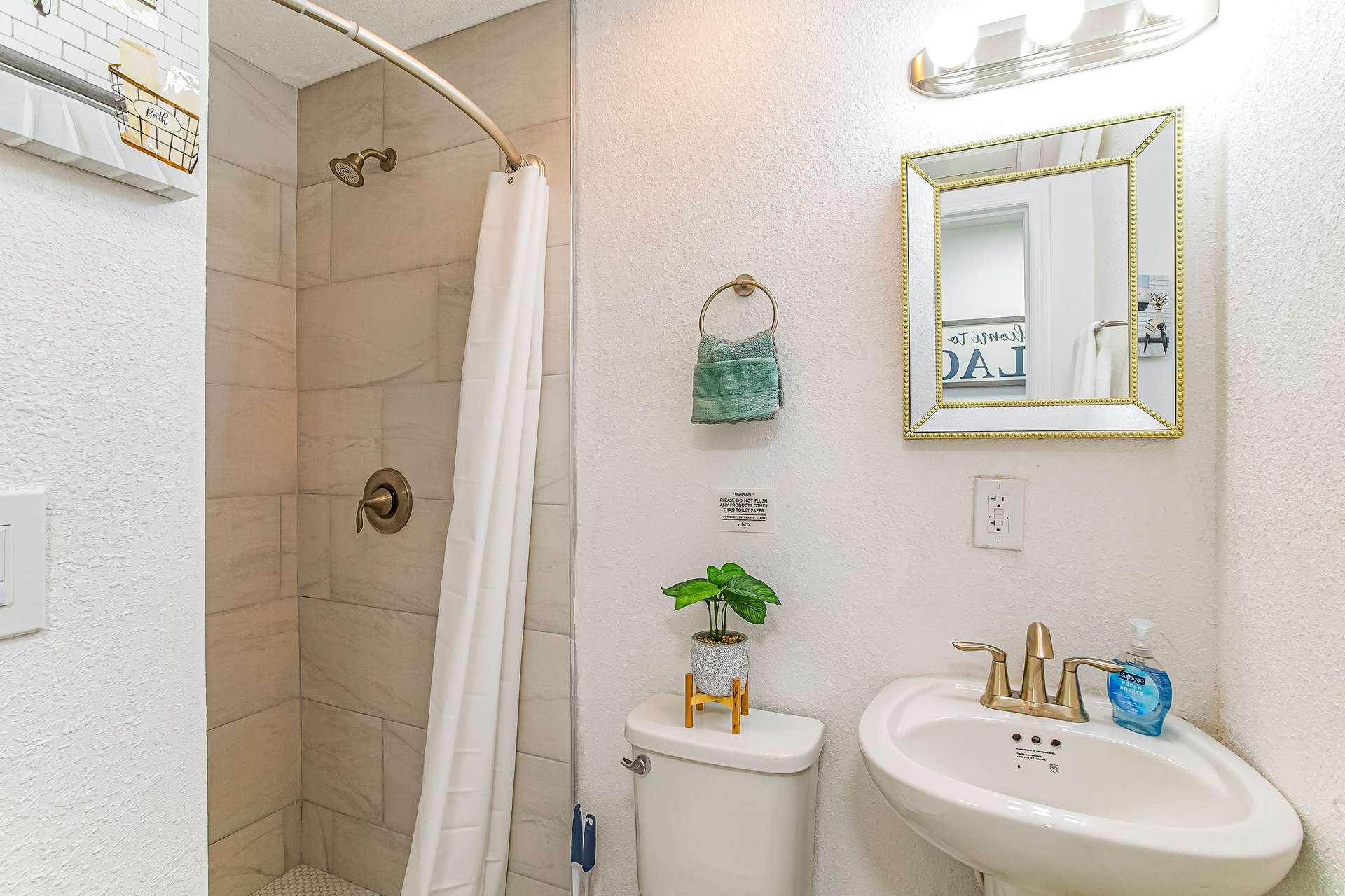 bathroom, detected:shower