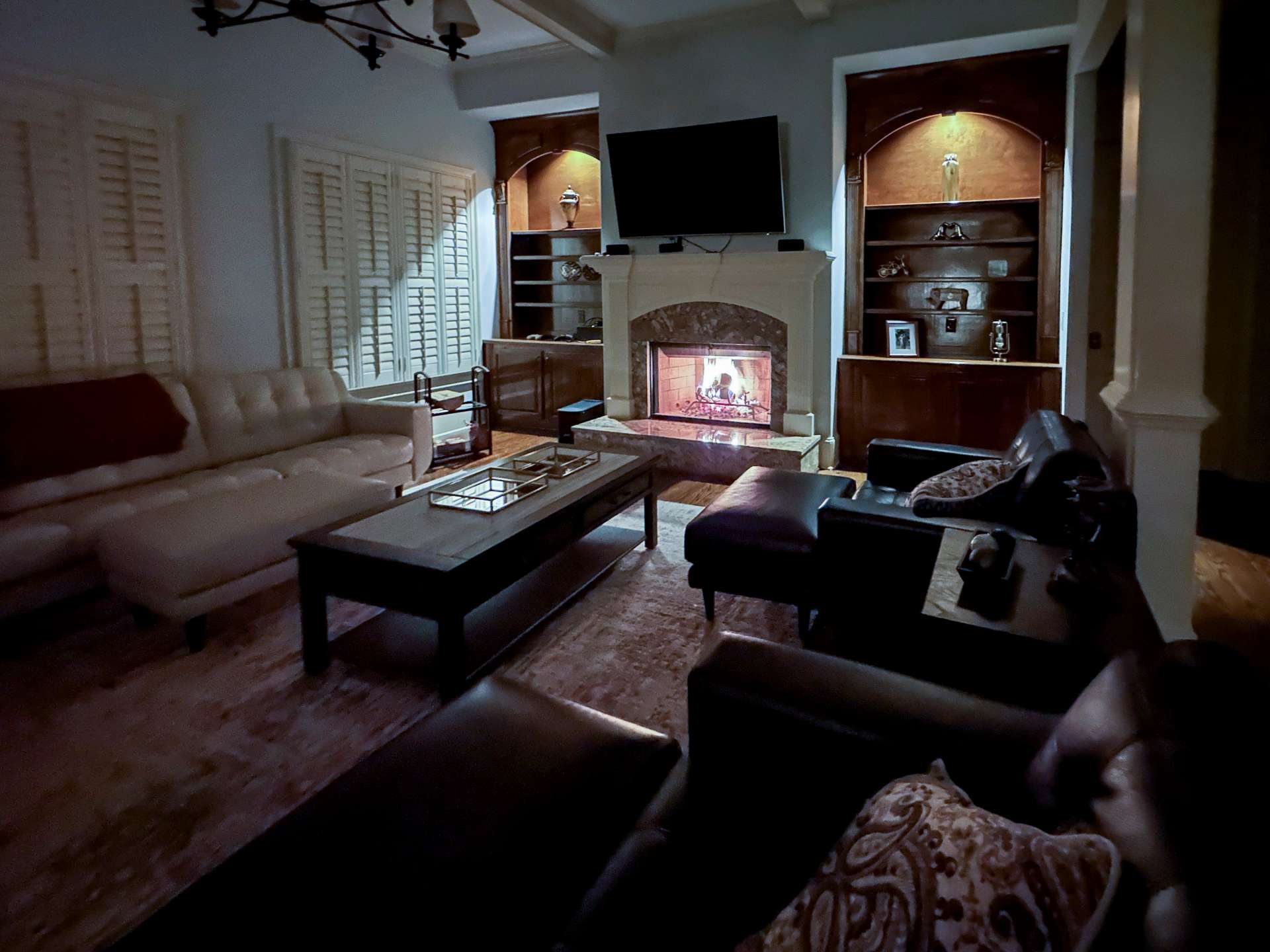 living_room, detected:stove