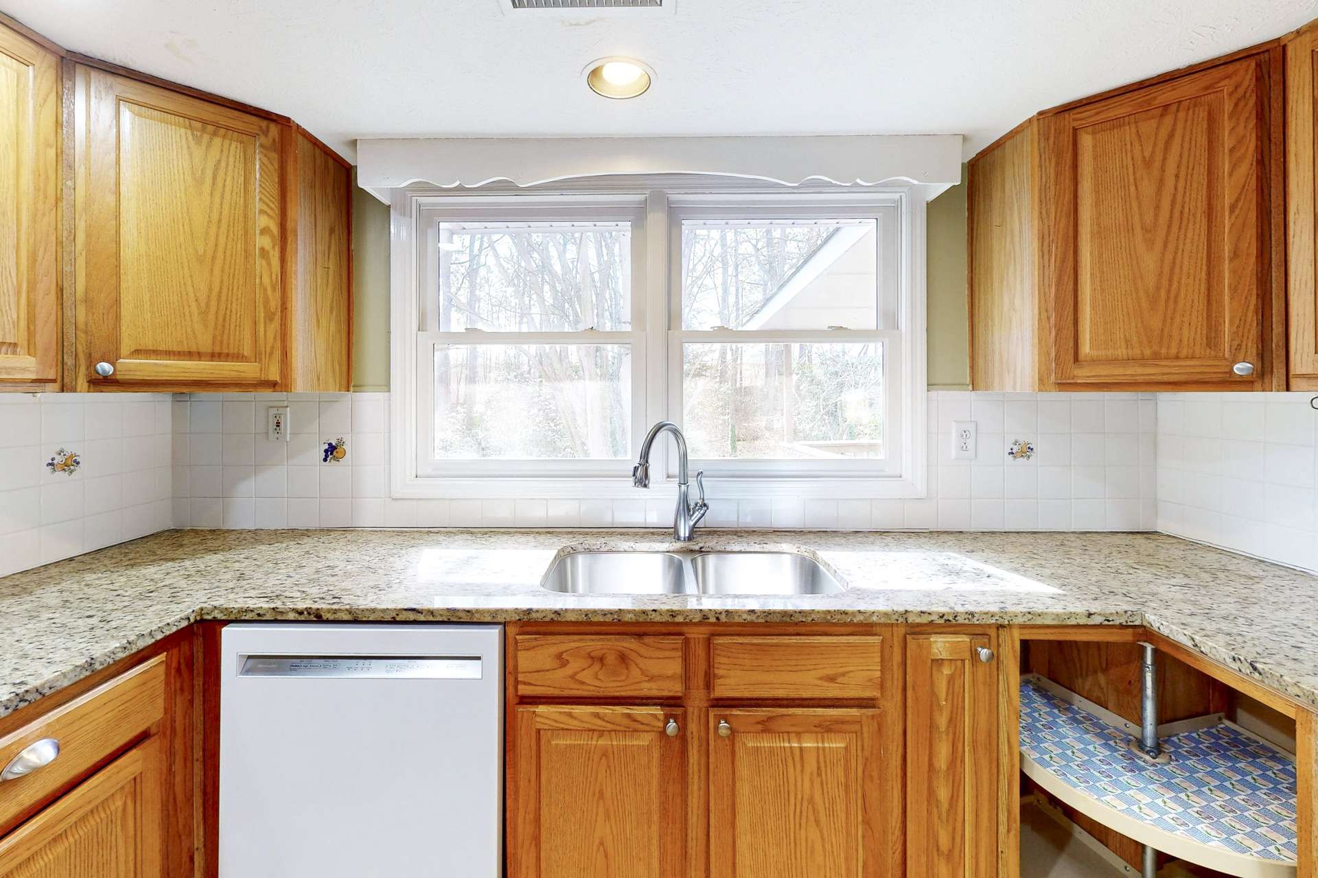 kitchen, detected: