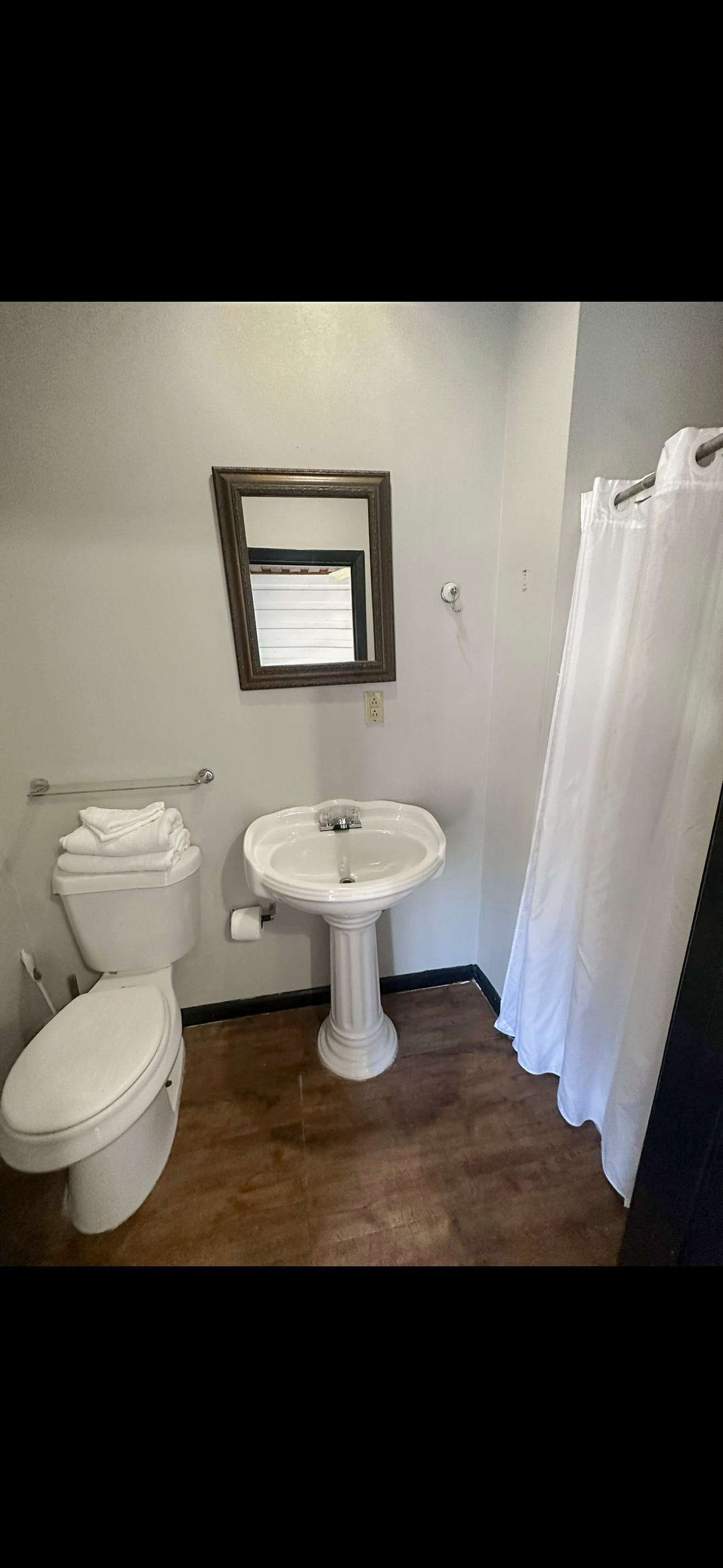 bathroom, detected: