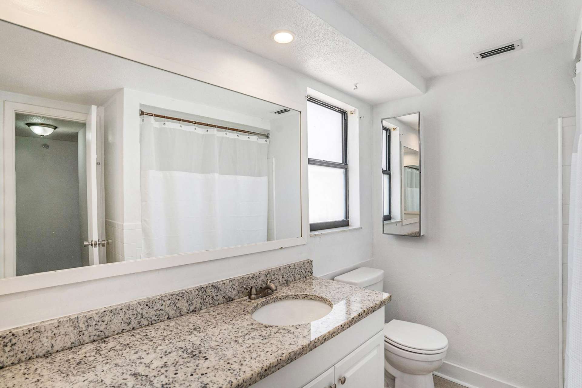 bathroom, detected: