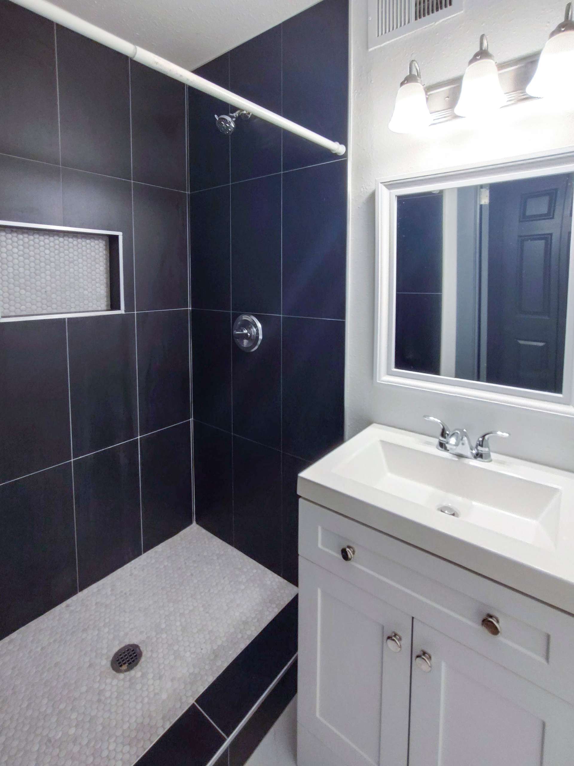 bathroom, detected:shower
