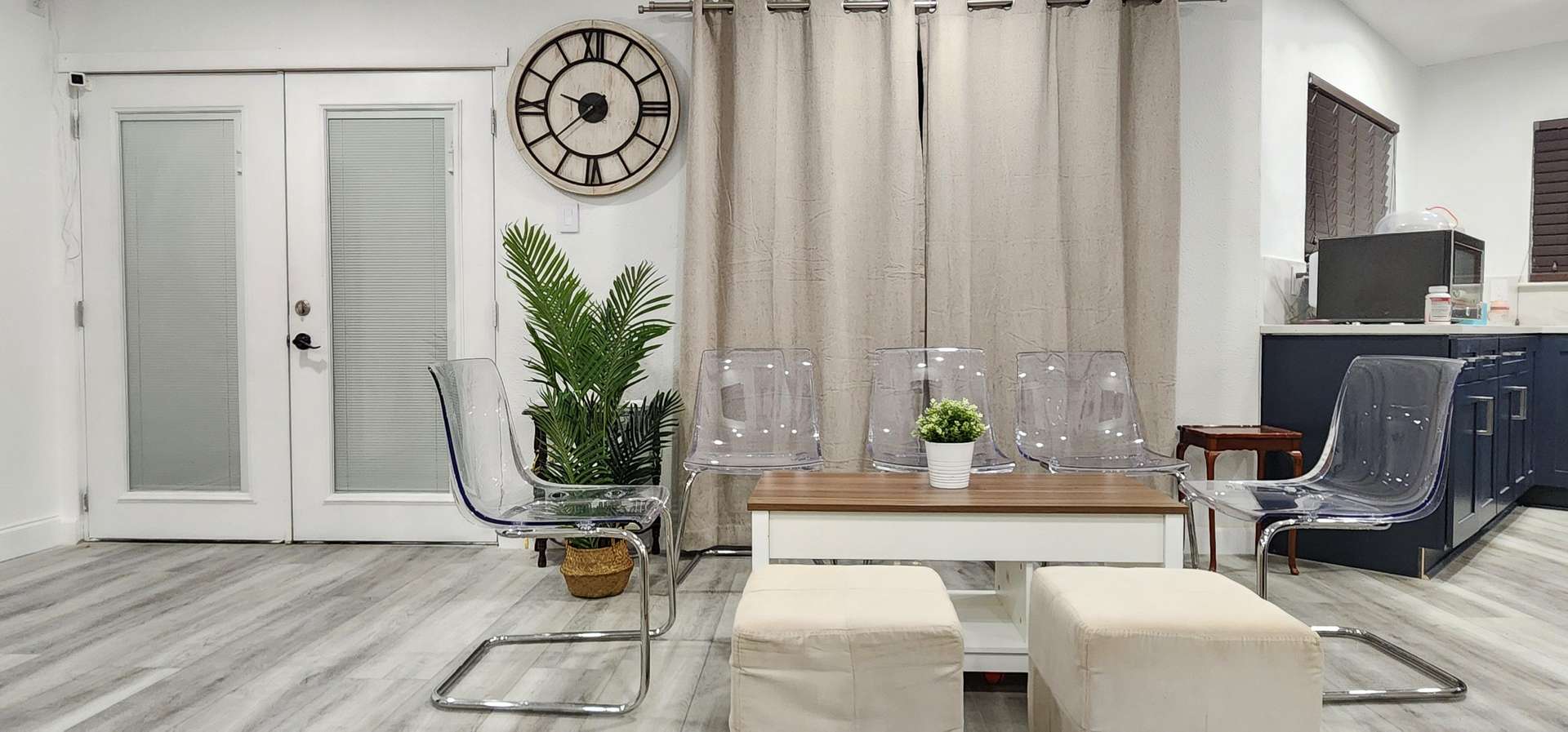 Living / Entertainment Space