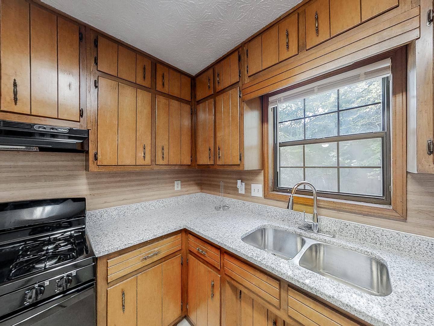 Common spaces including the kitchen