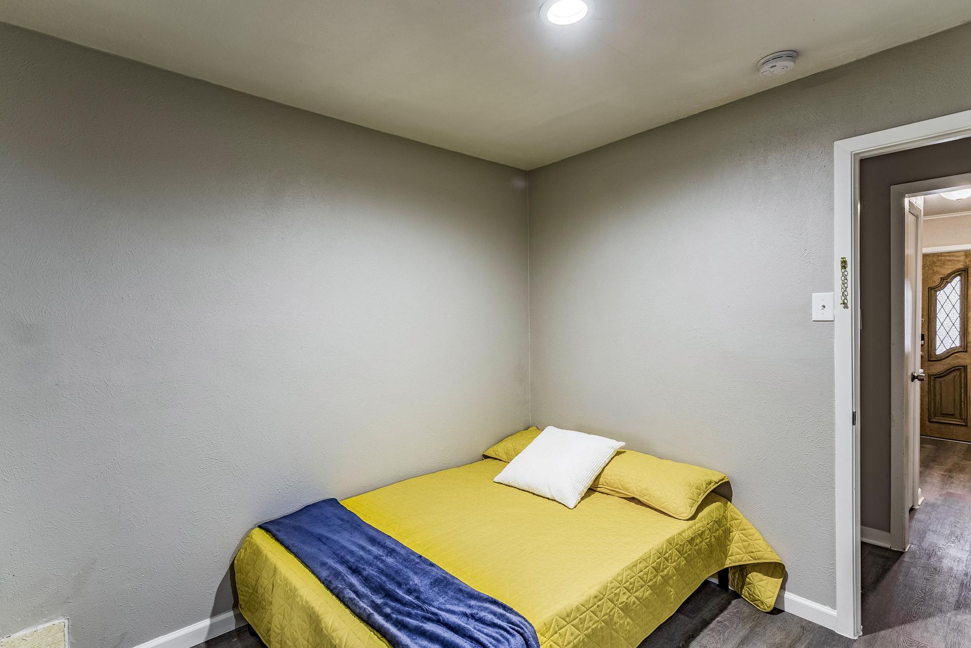 bedroom, detected: bed