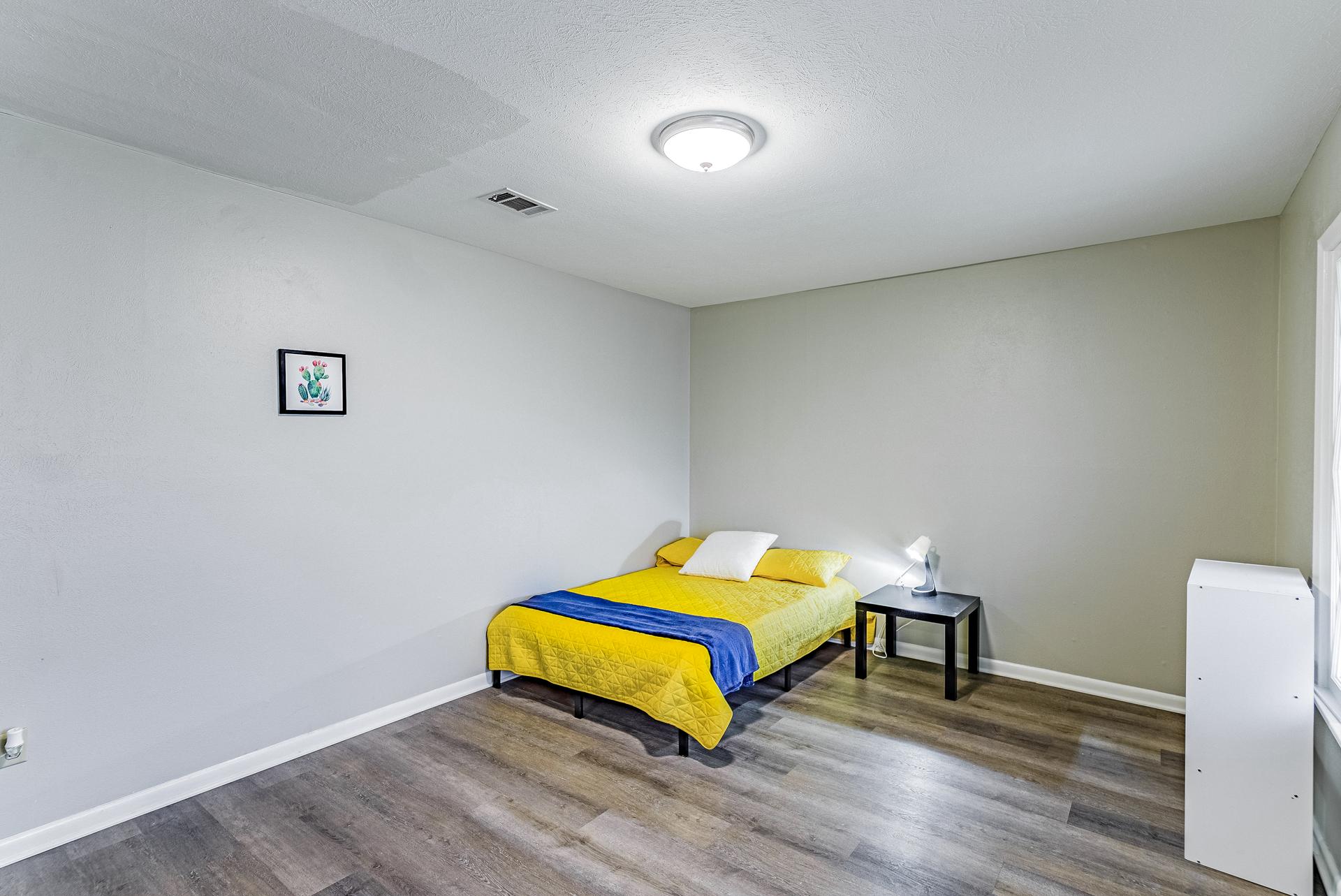 bedroom, detected: bed
