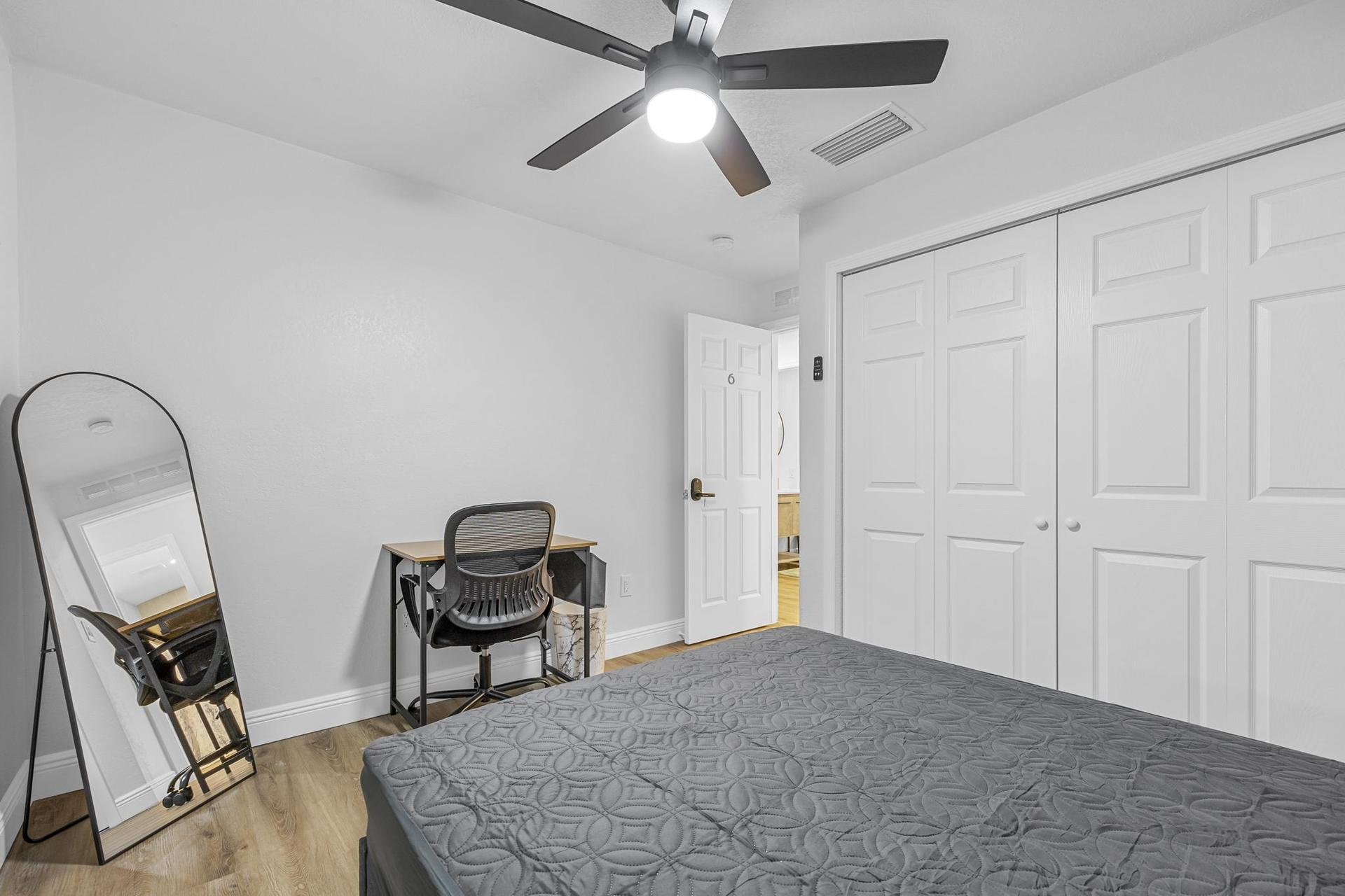 Disclaimer: This photo has been staged. Not all furnishings seen will be provided.
