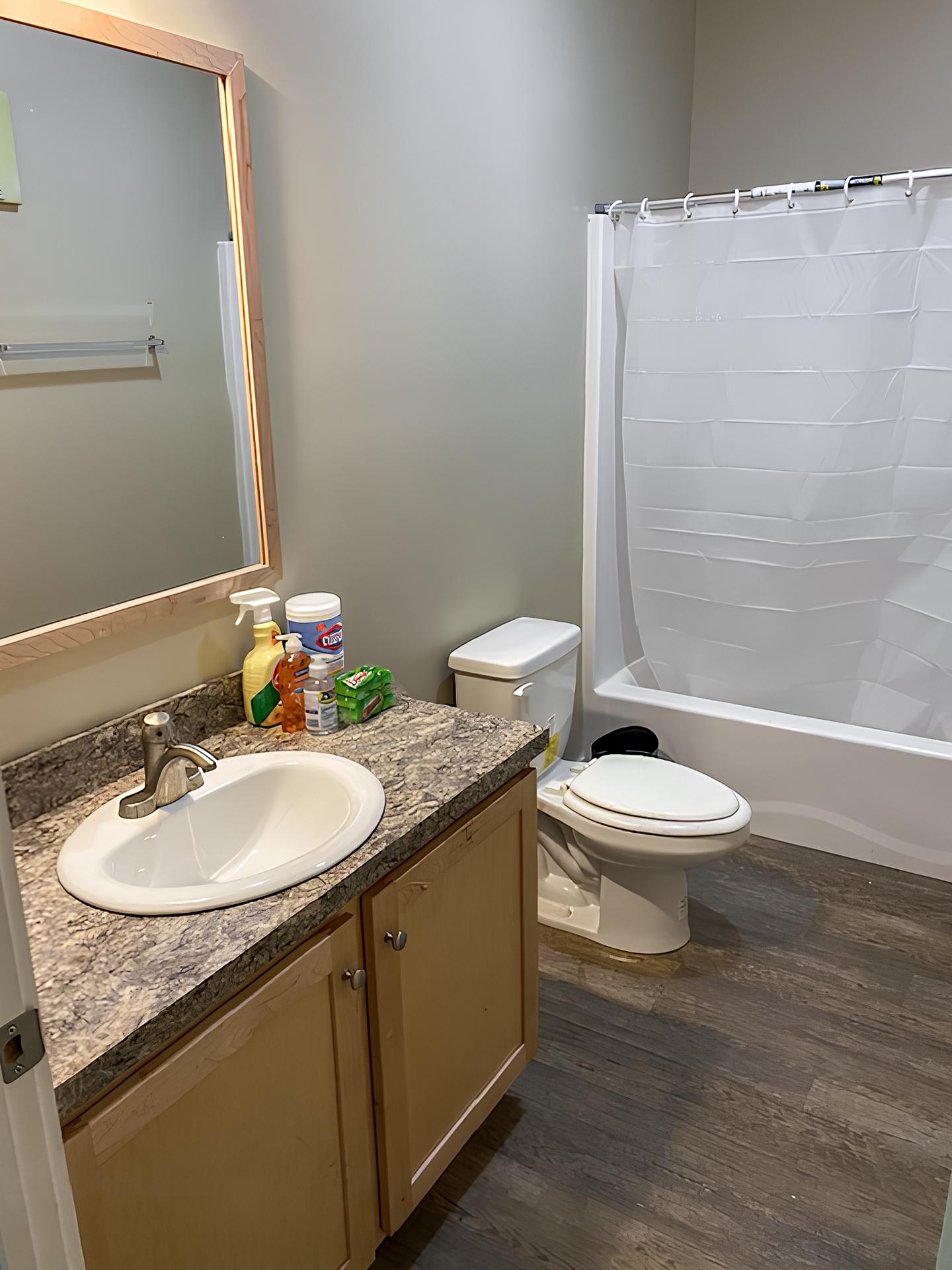 Bathroom(s)