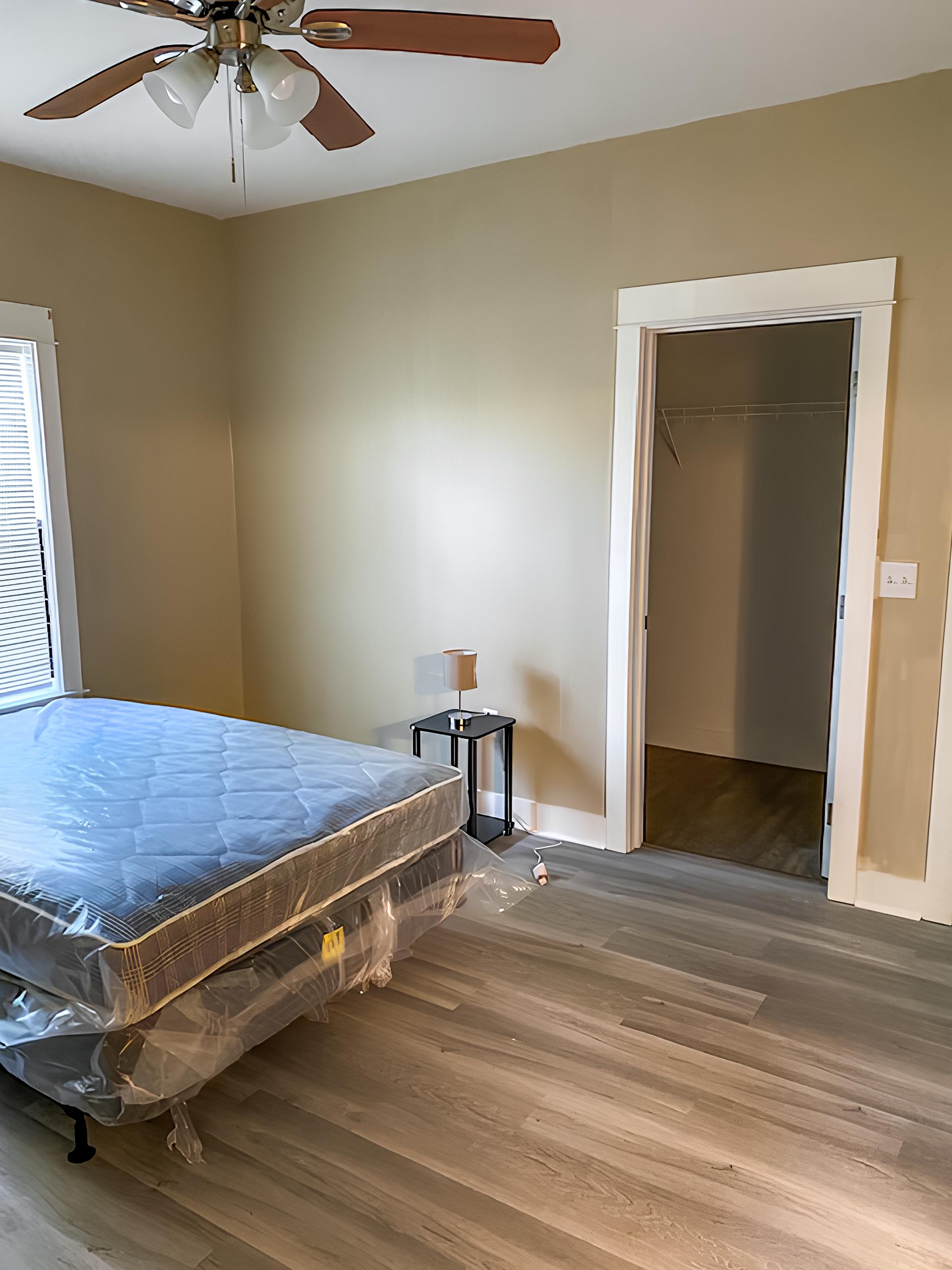 bedroom, detected: ceiling fan, window blind, bed