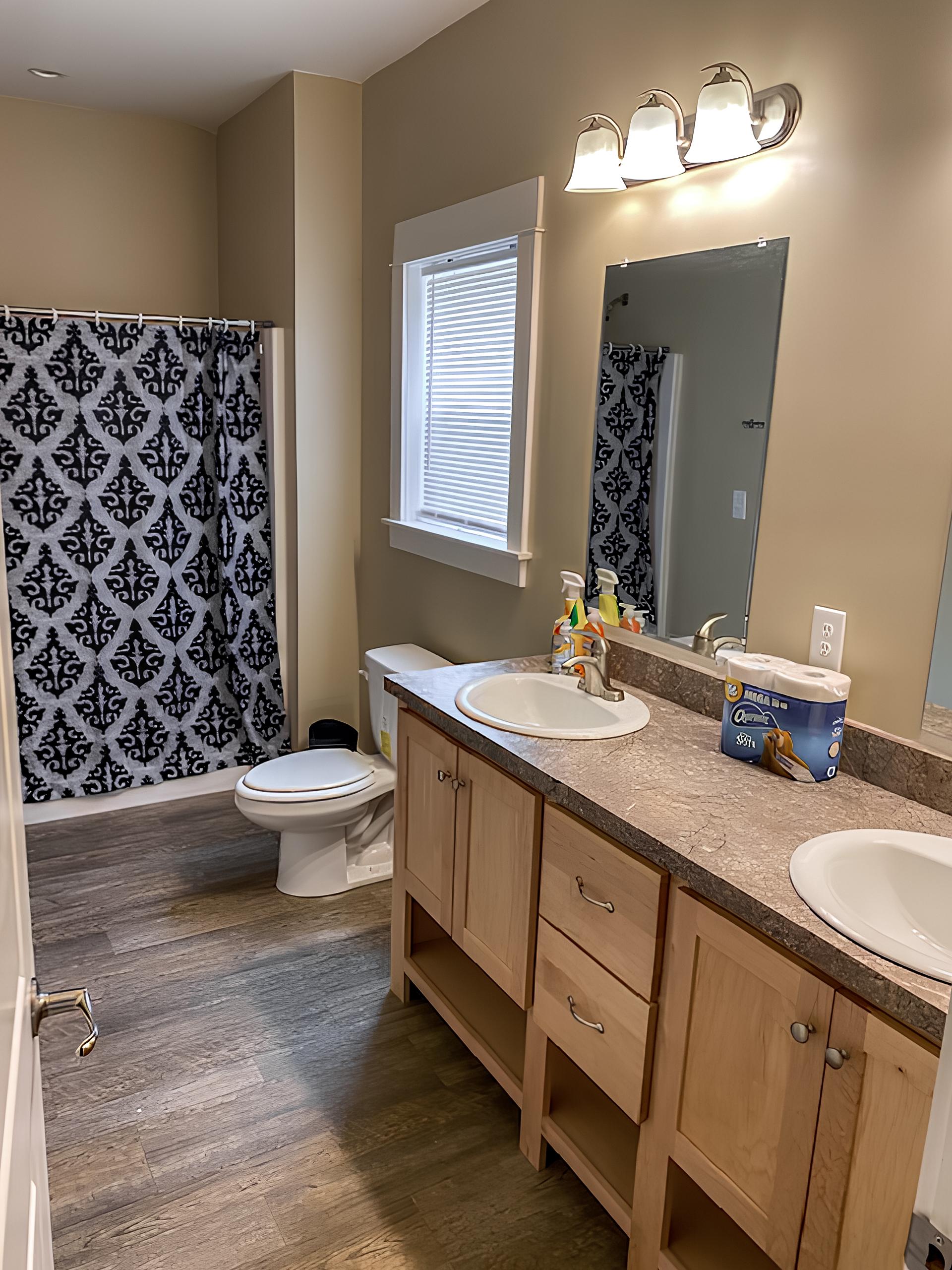 bathroom, detected: