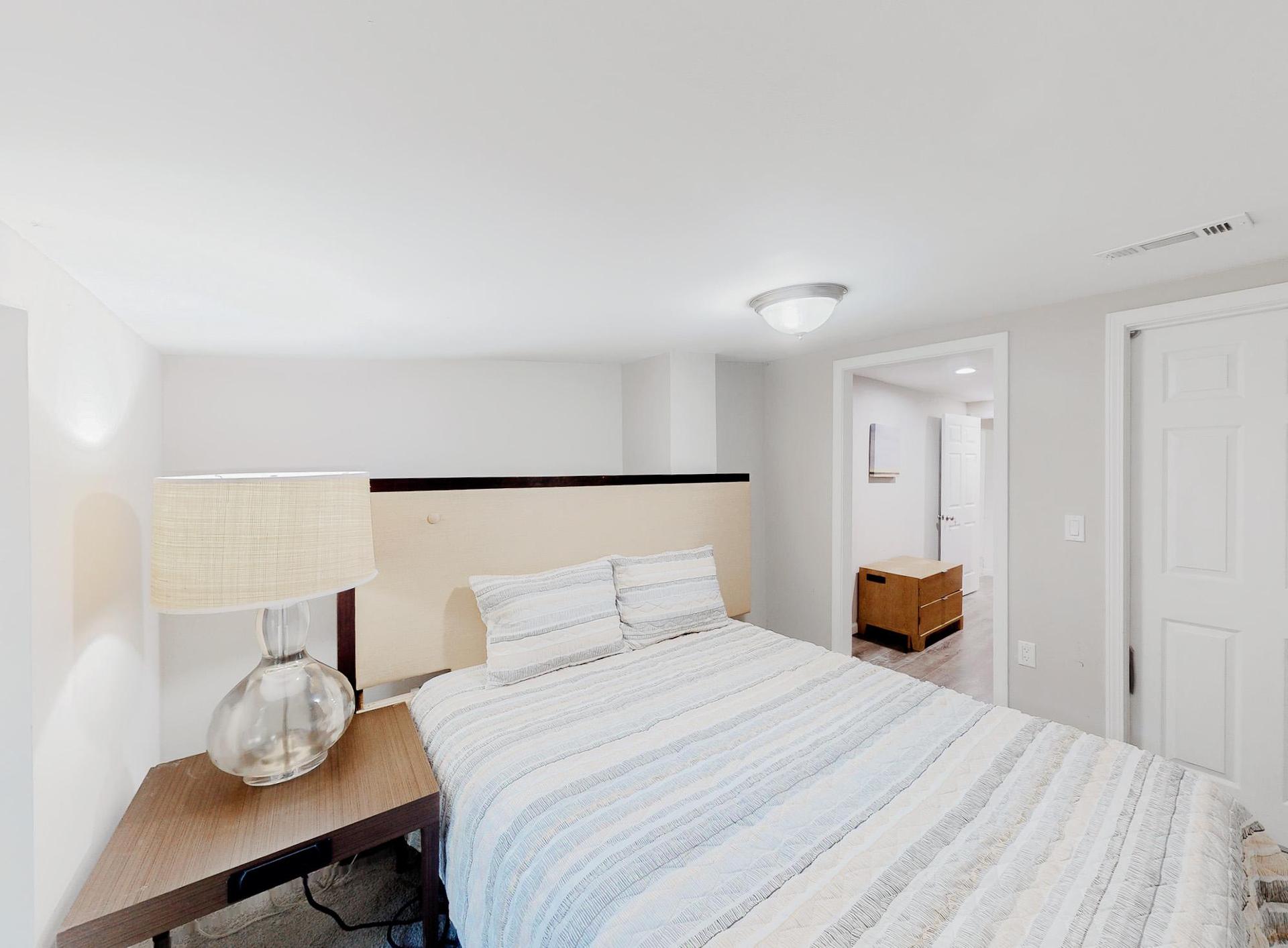 bedroom, detected: bed