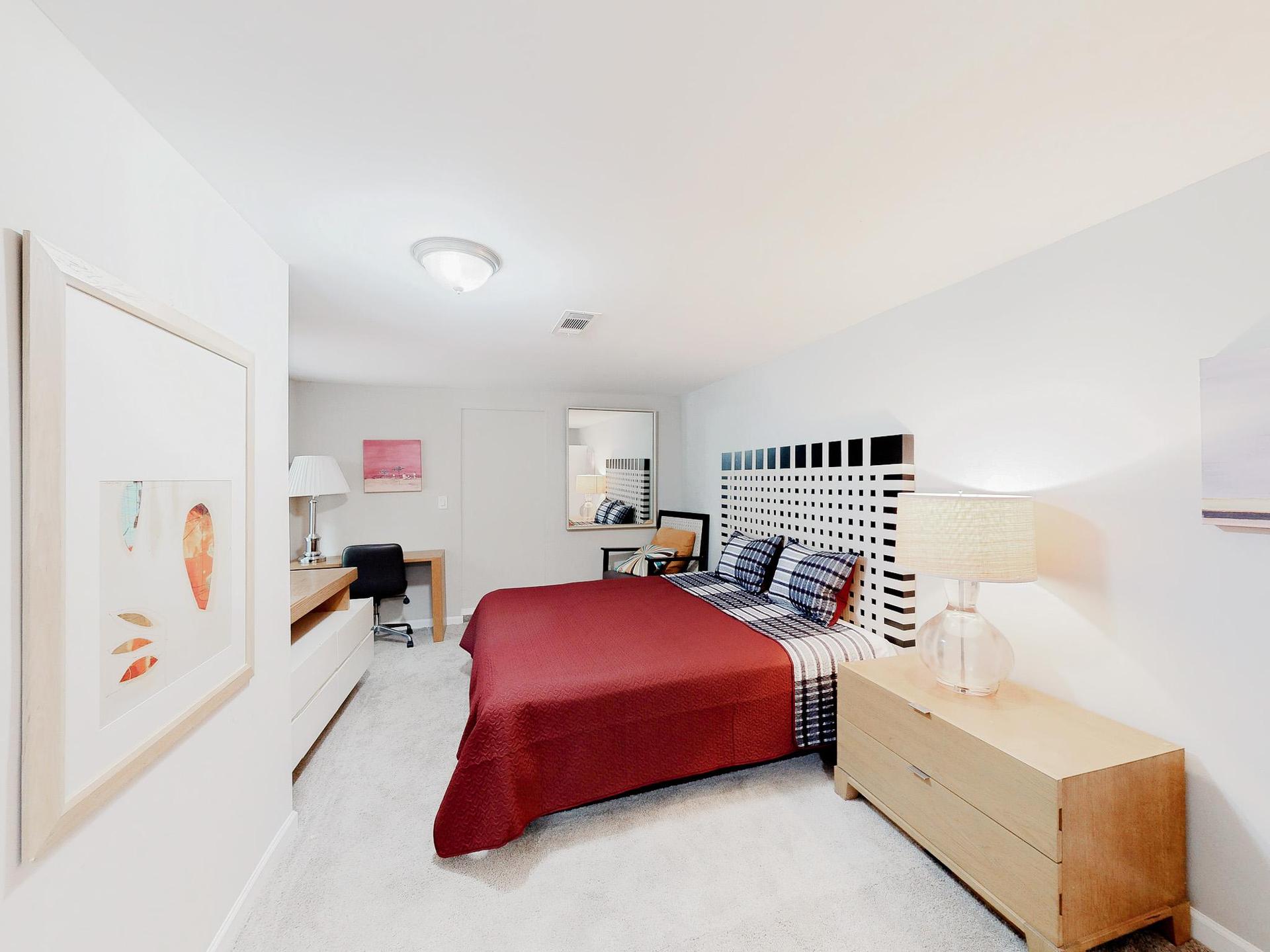 bedroom, detected: bed