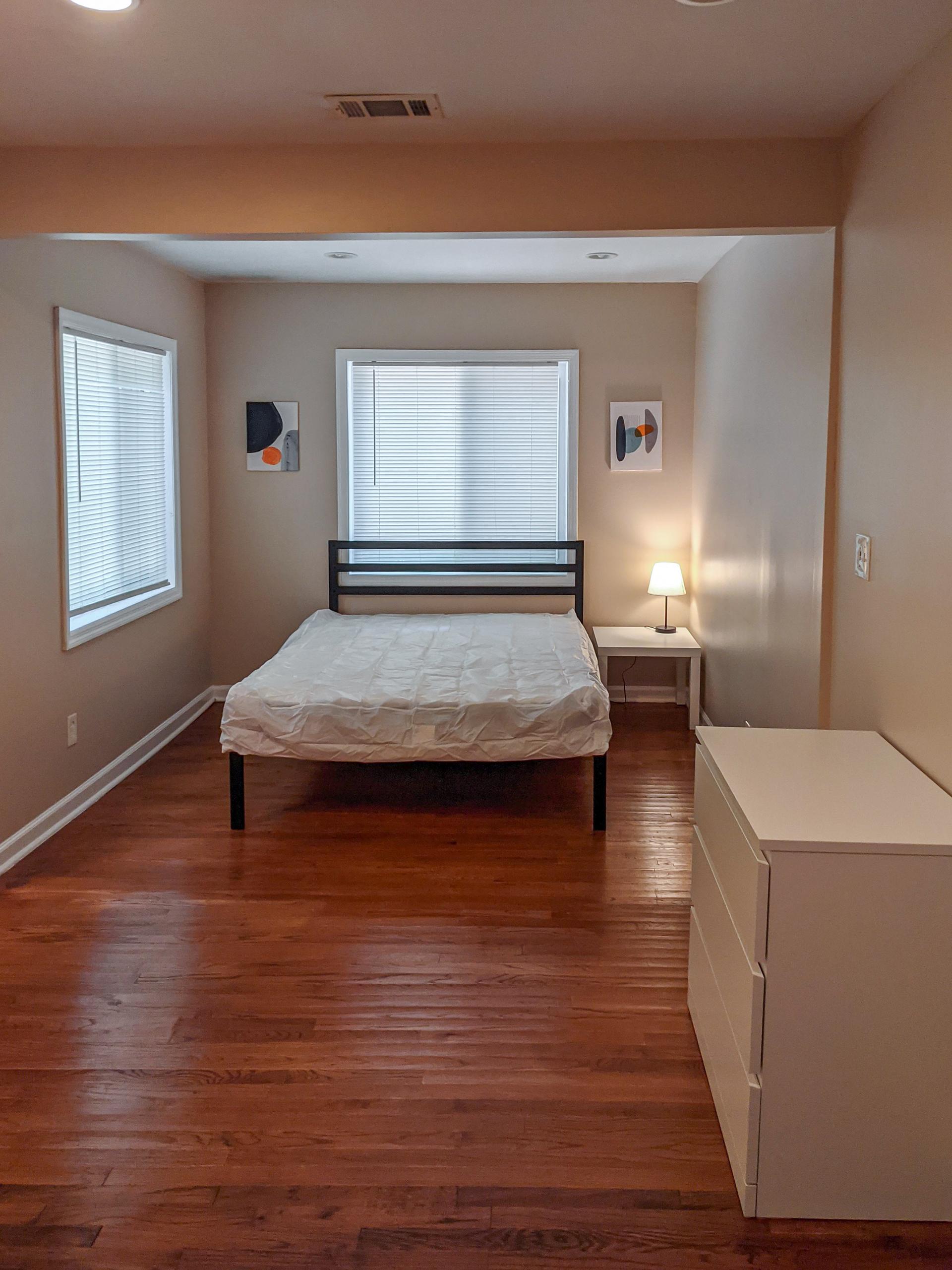 bedroom, detected: window blind