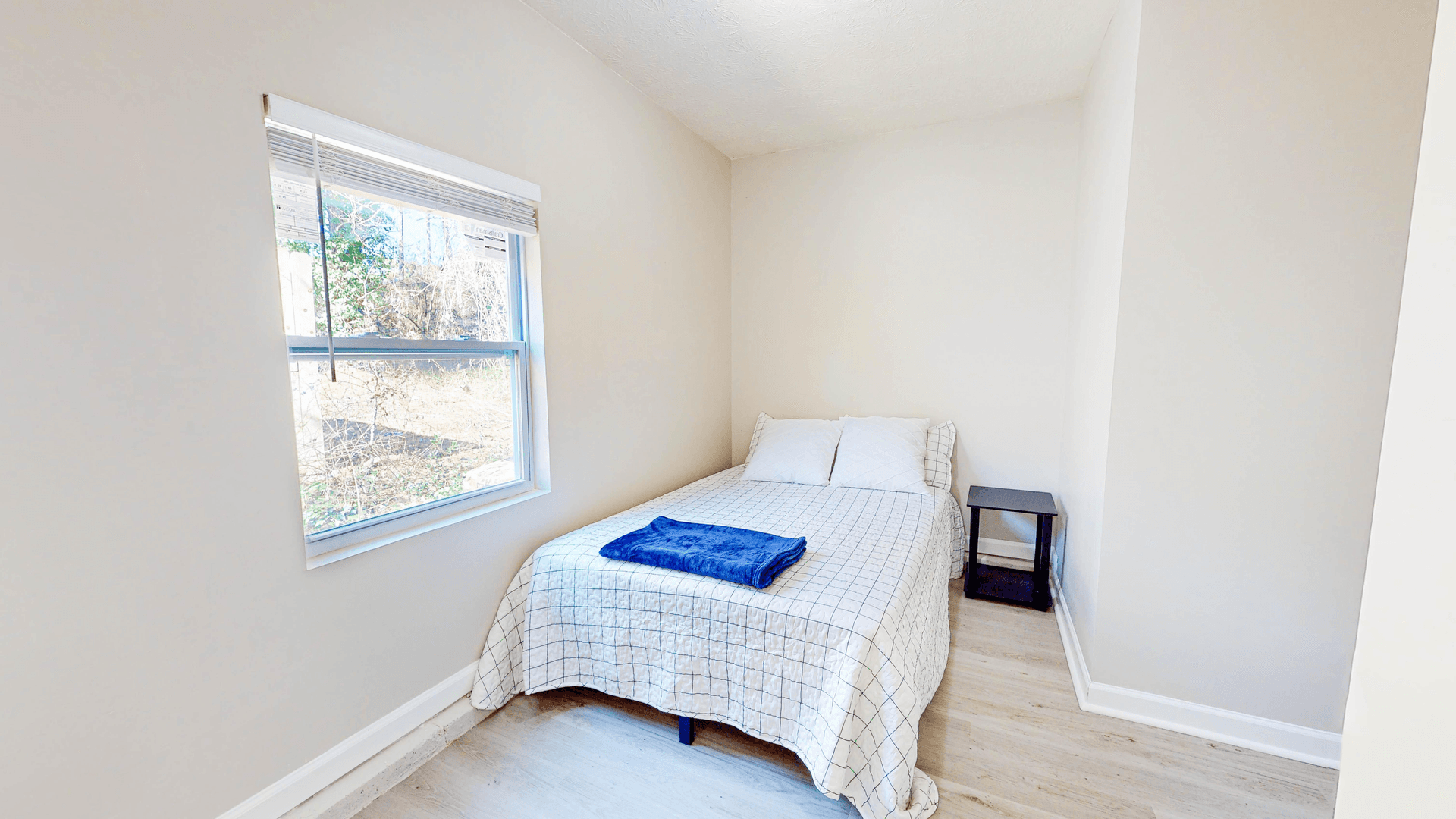 bedroom, detected: bed