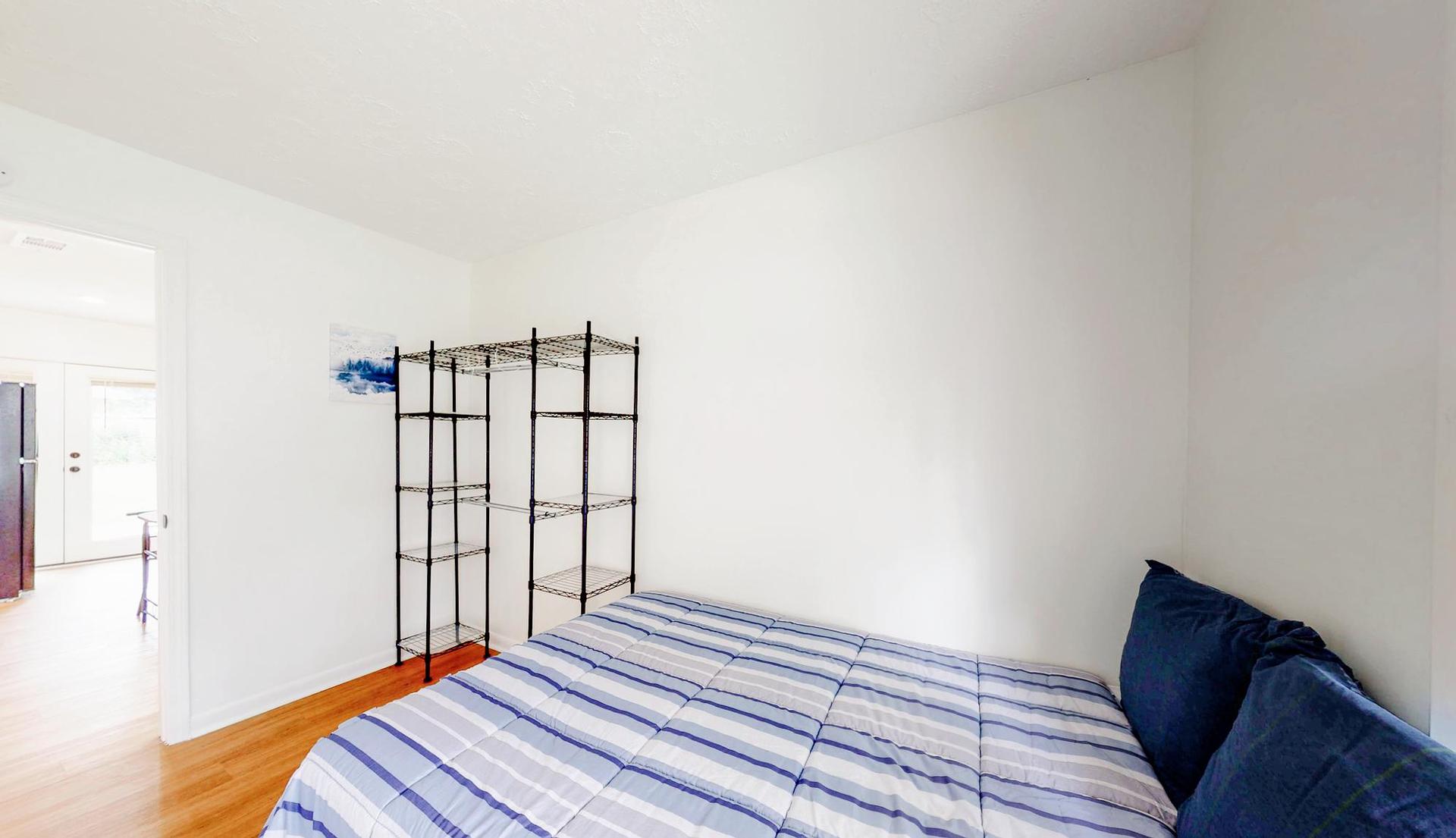 bedroom, detected: bed