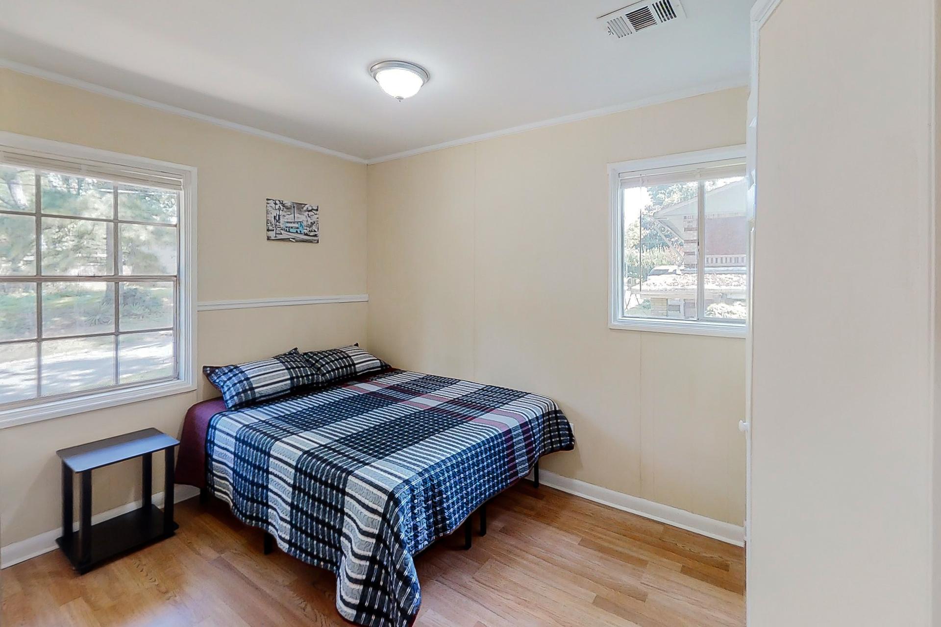 bedroom, detected: window blind, bed