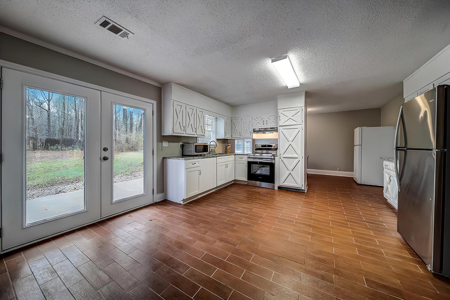 Common spaces including the kitchen