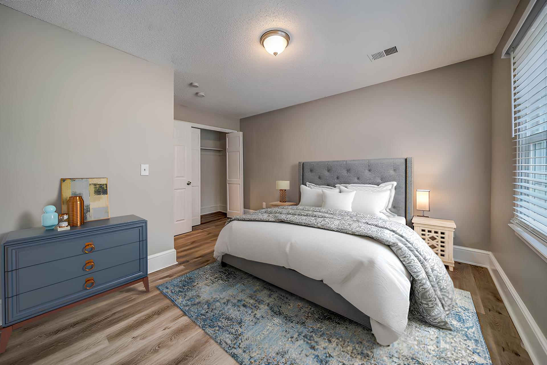 bedroom, detected: bed, window blind