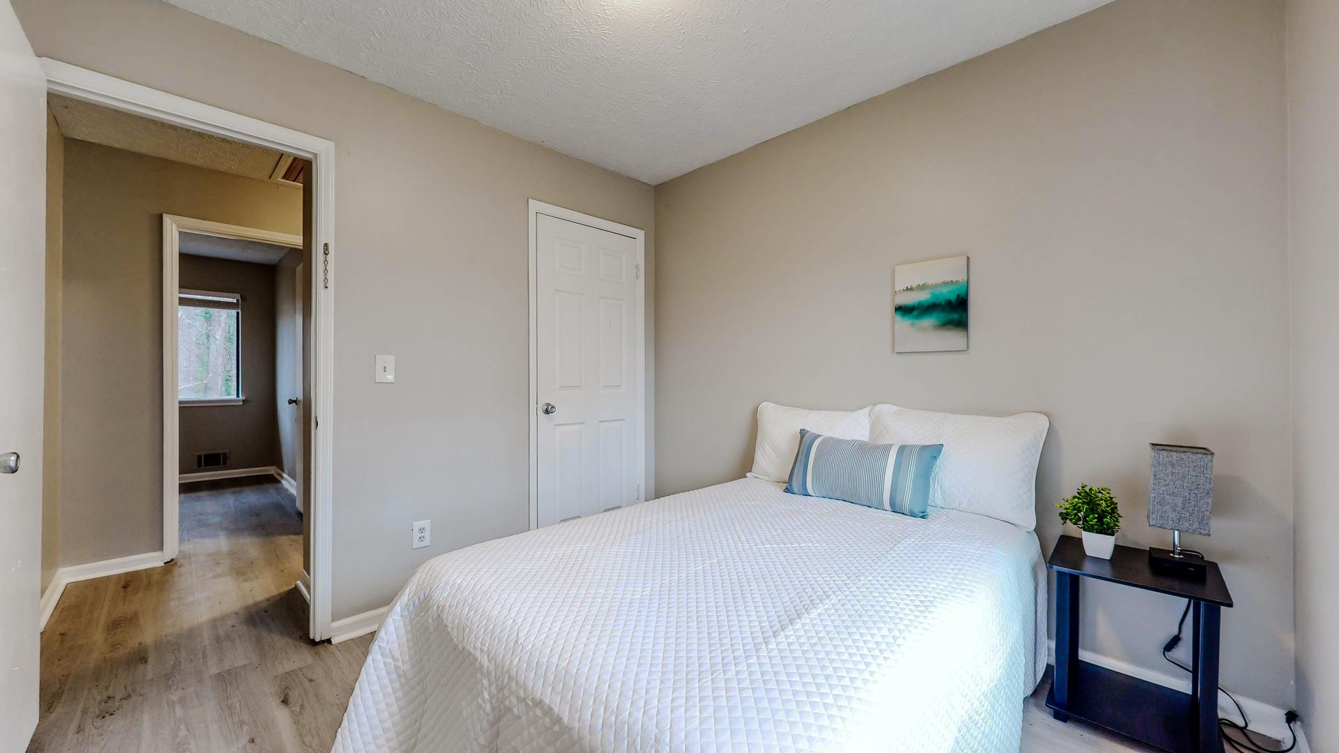 bedroom, detected: bed