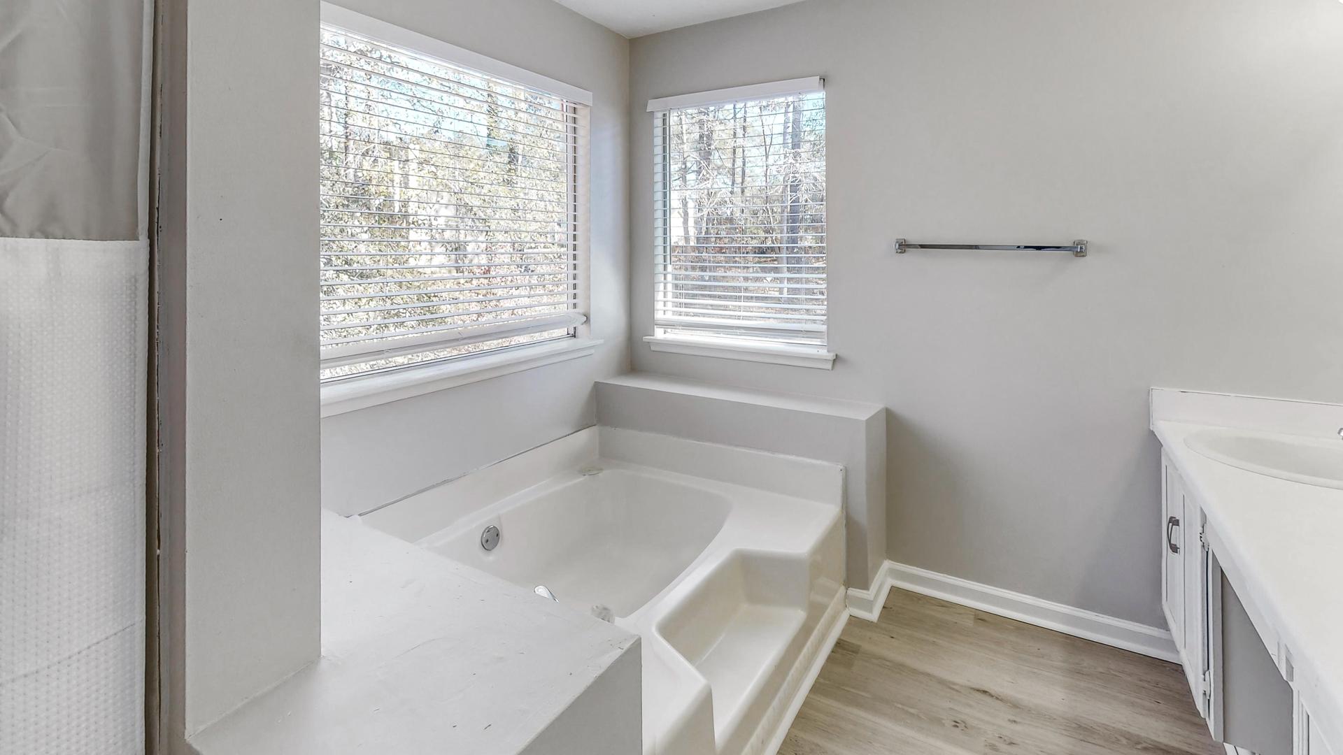 Bathroom(s)