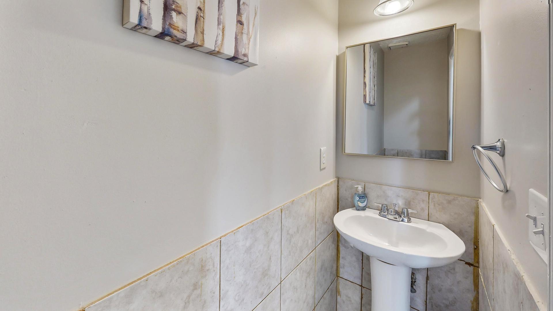 Bathroom(s)