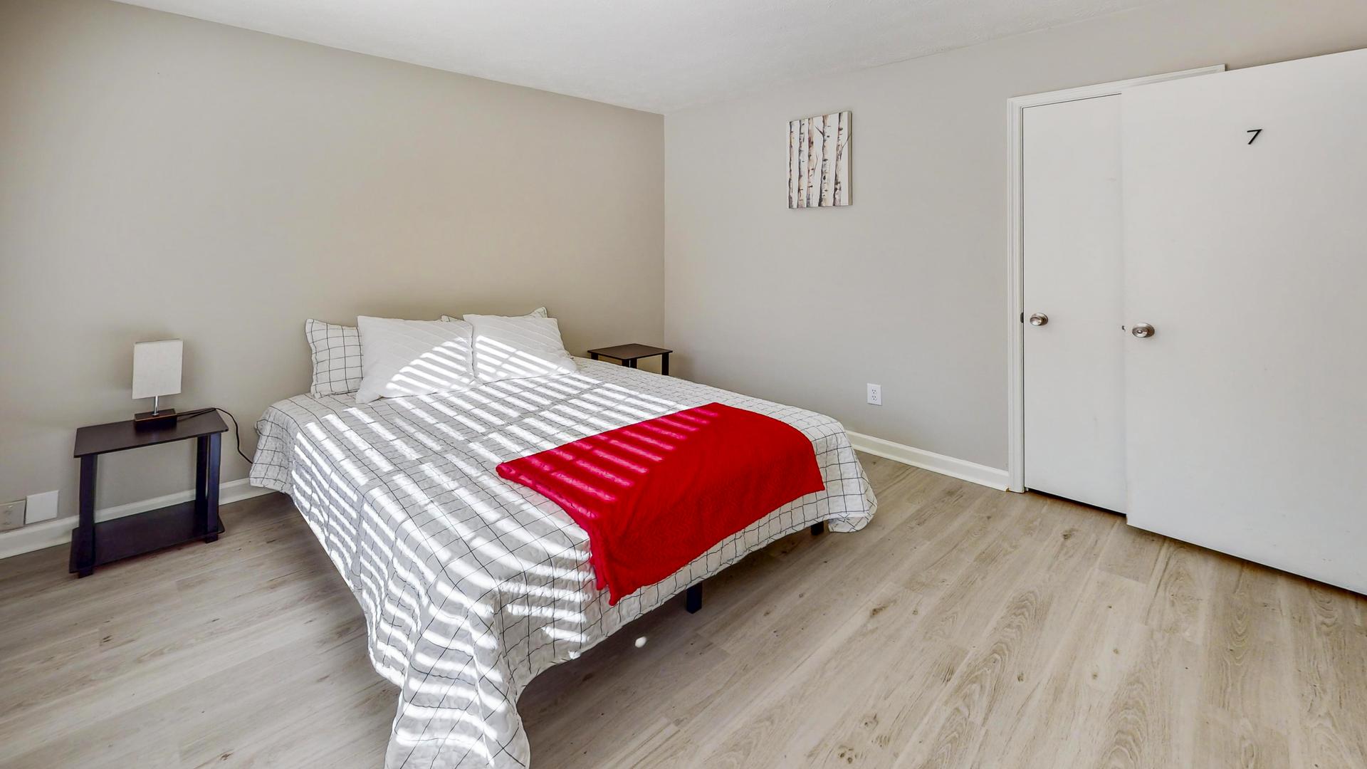 bedroom, detected: bed