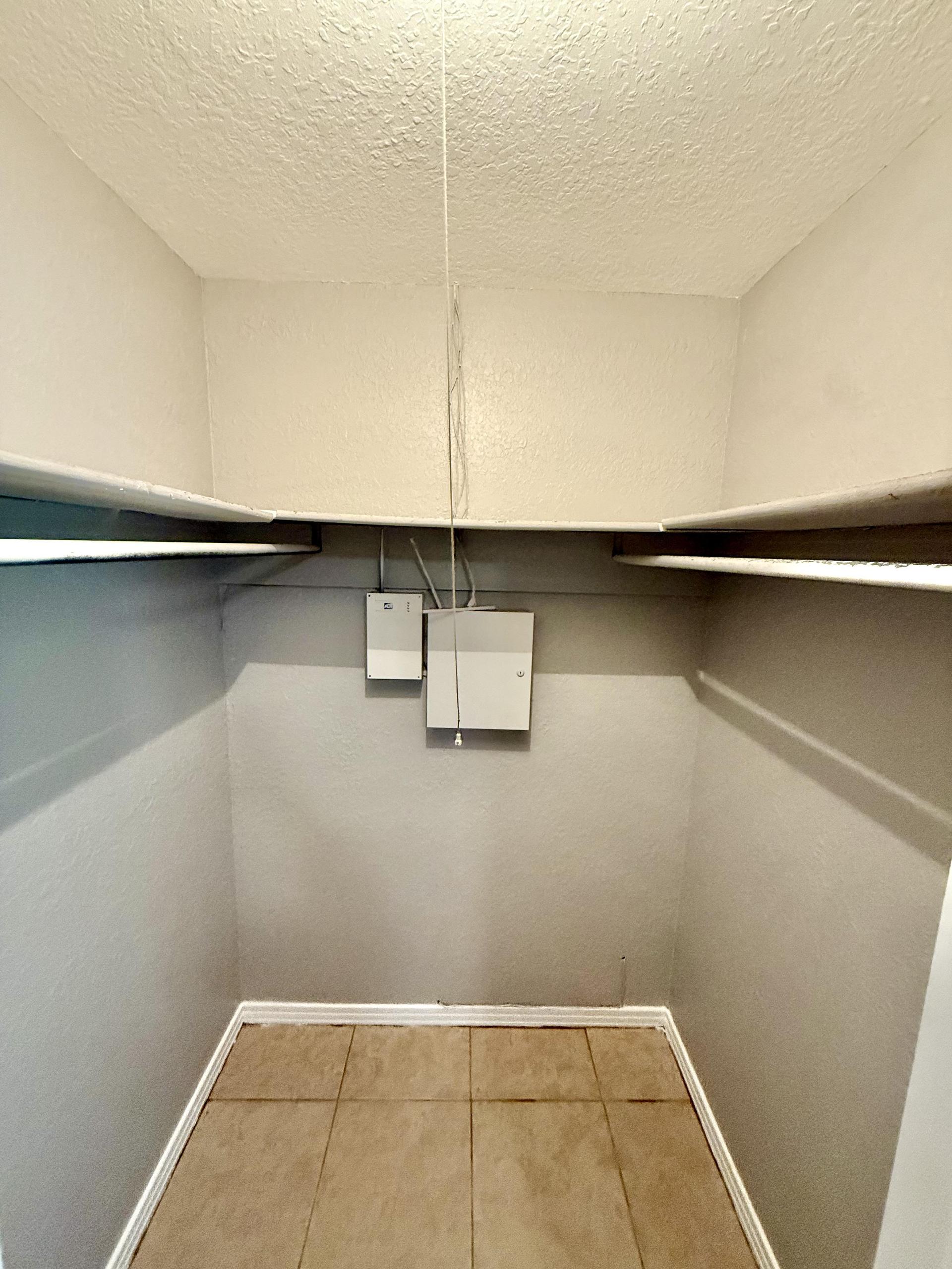 Walk-in closet