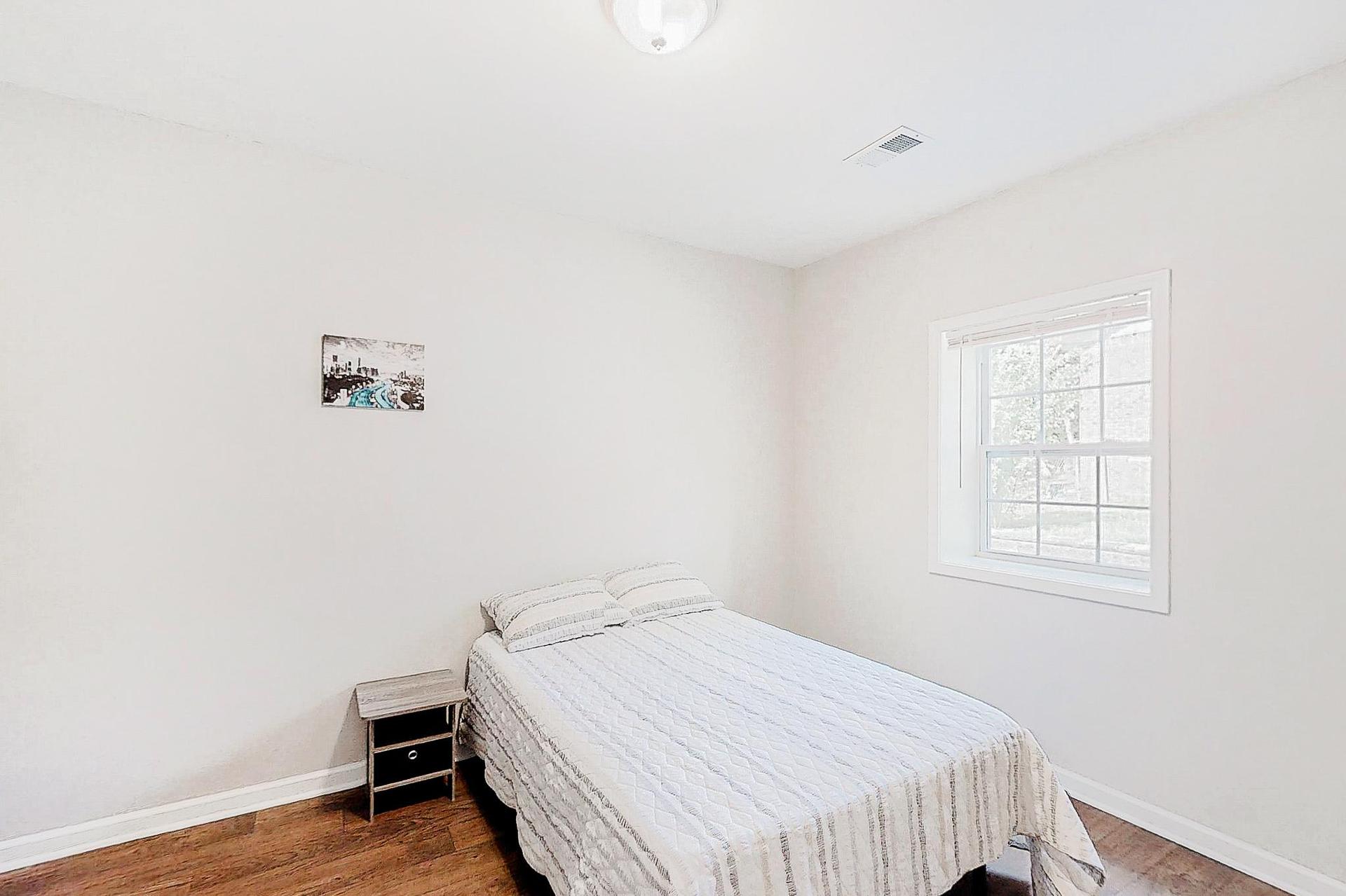 bedroom, detected: bed