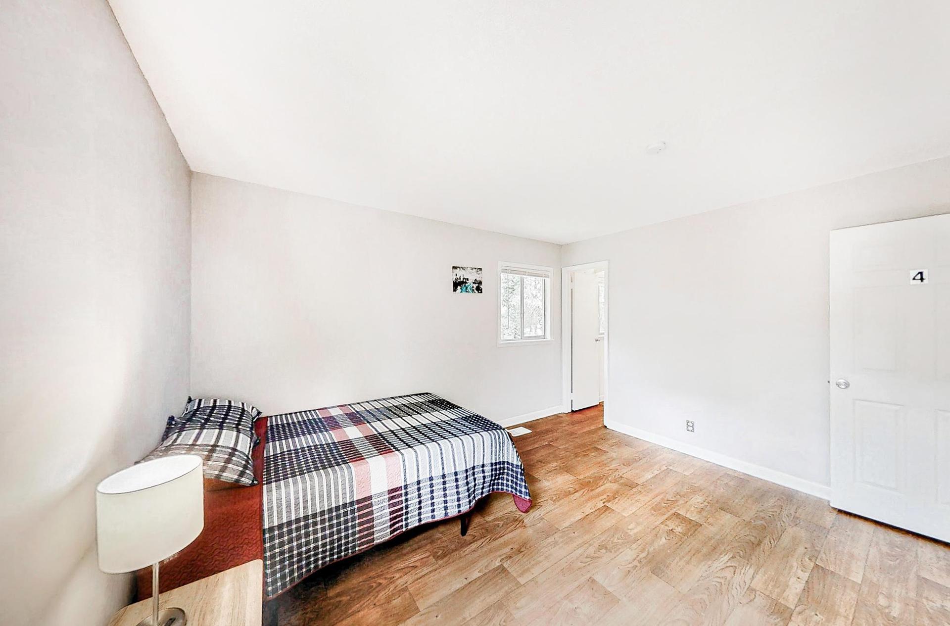 bedroom, detected: bed
