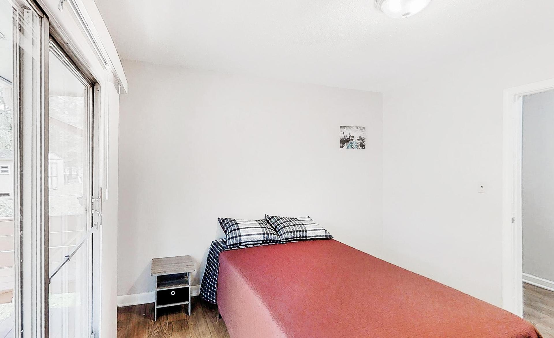 bedroom, detected: bed