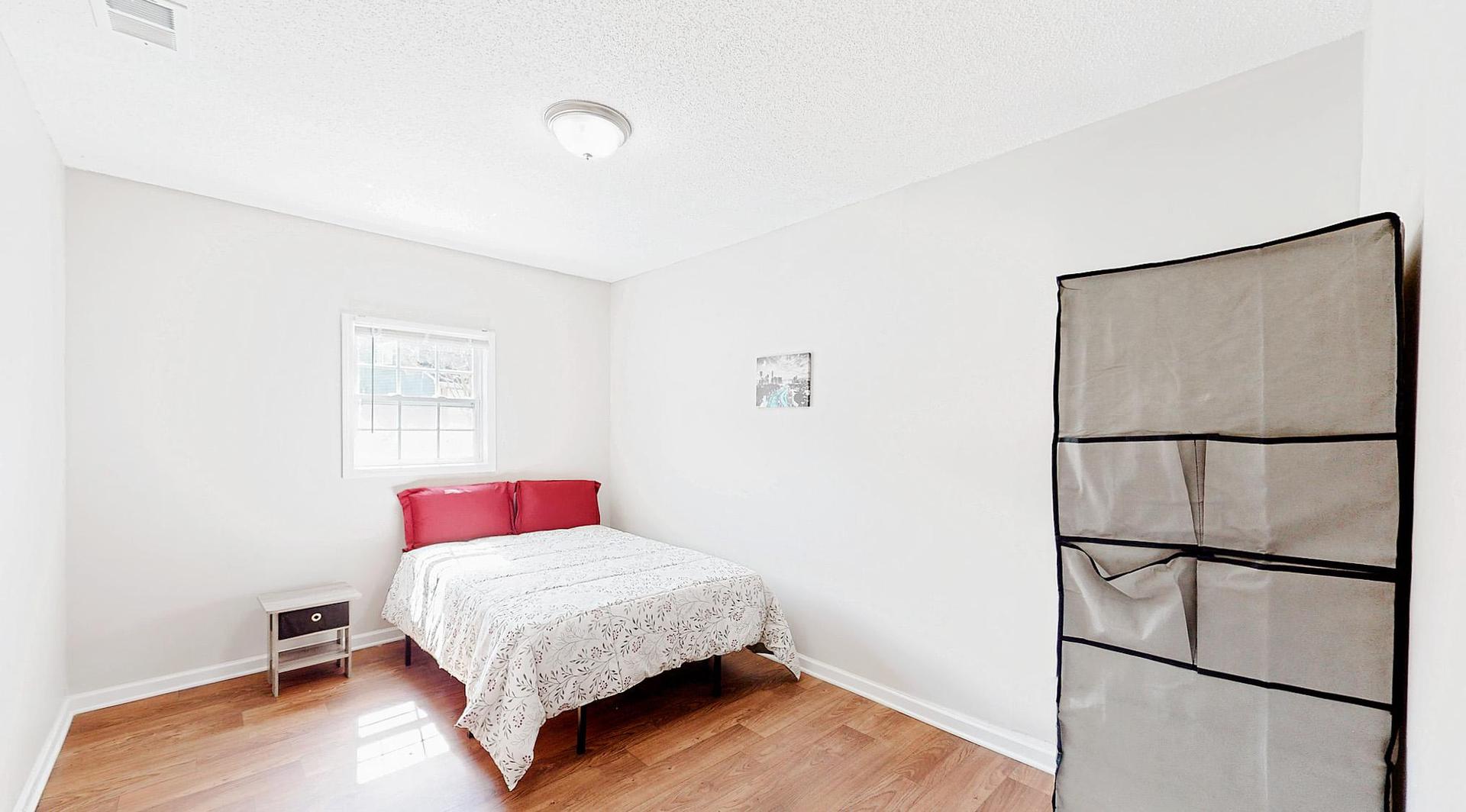 bedroom, detected: bed