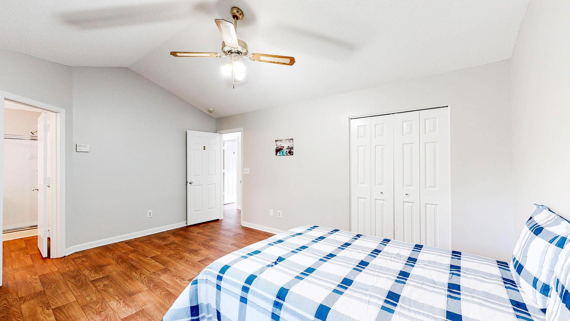 bedroom, detected: bed, fan