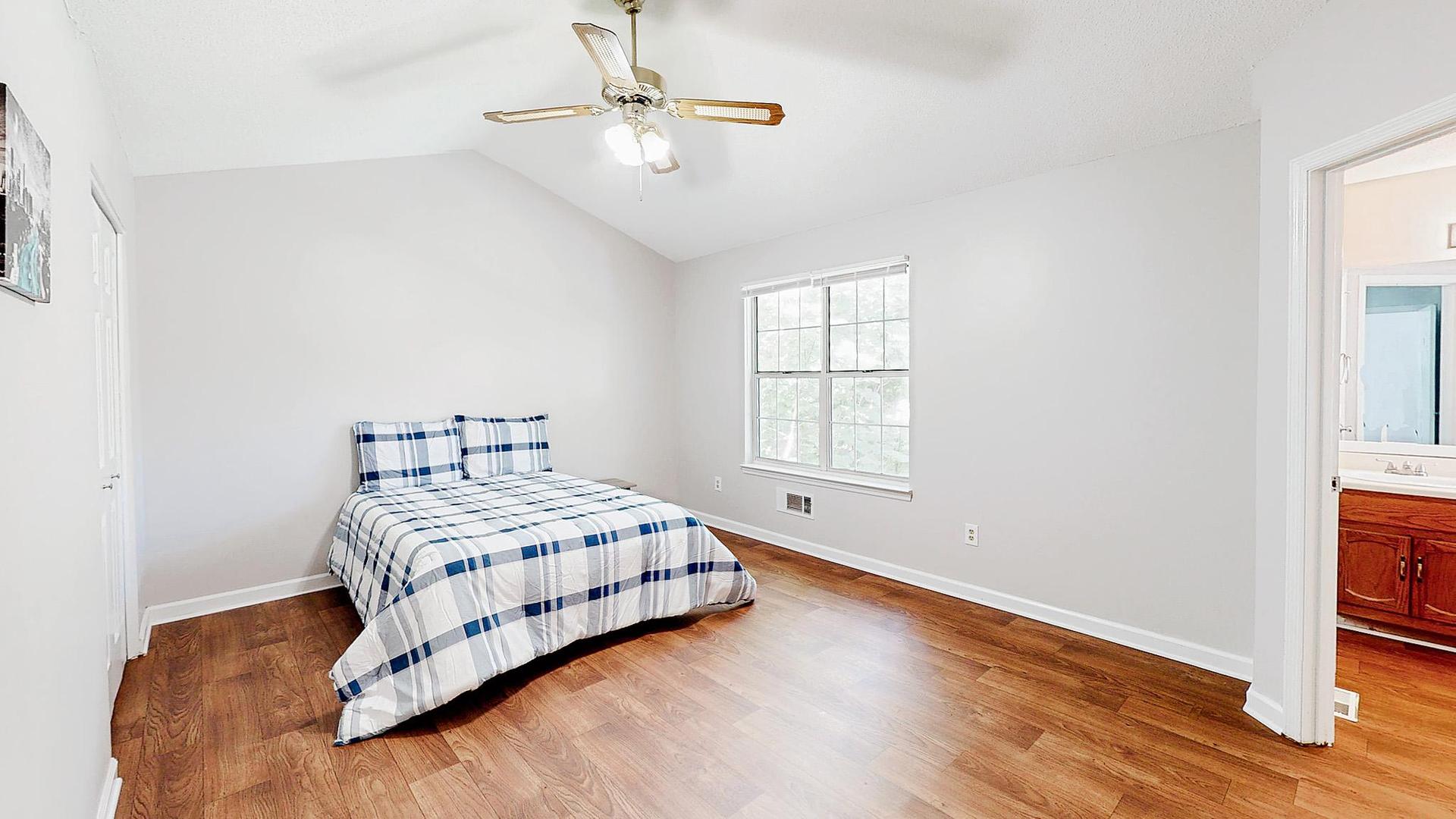 bedroom, detected: bed, fan