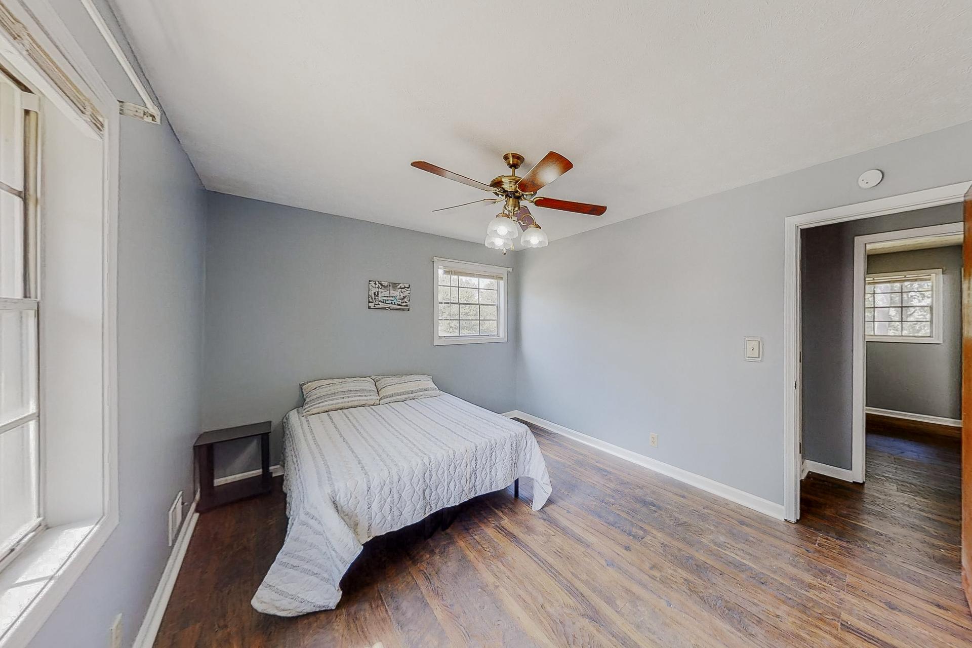 bedroom, detected: ceiling fan, window blind, bed