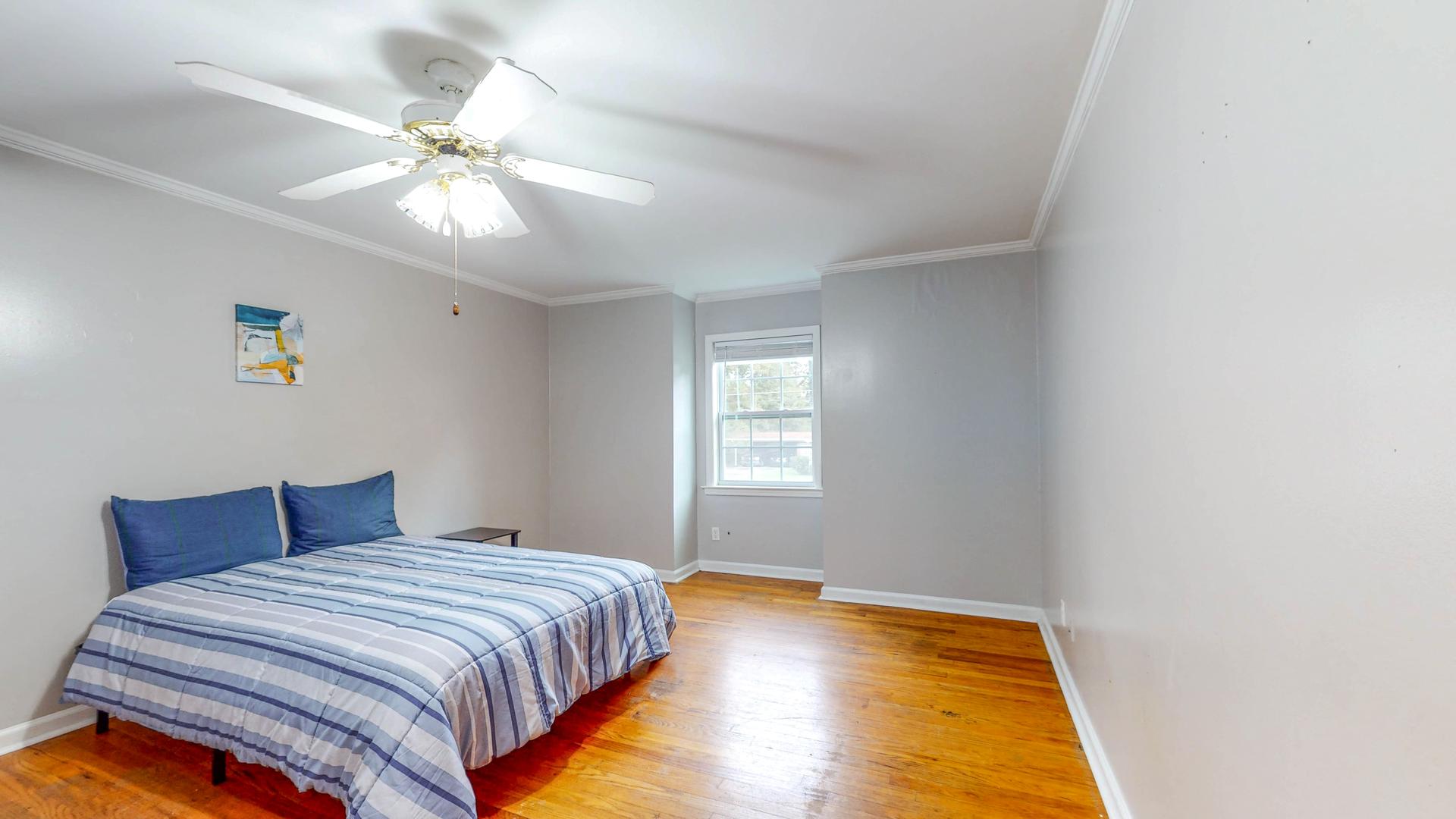 bedroom, detected: ceiling fan, window blind, bed