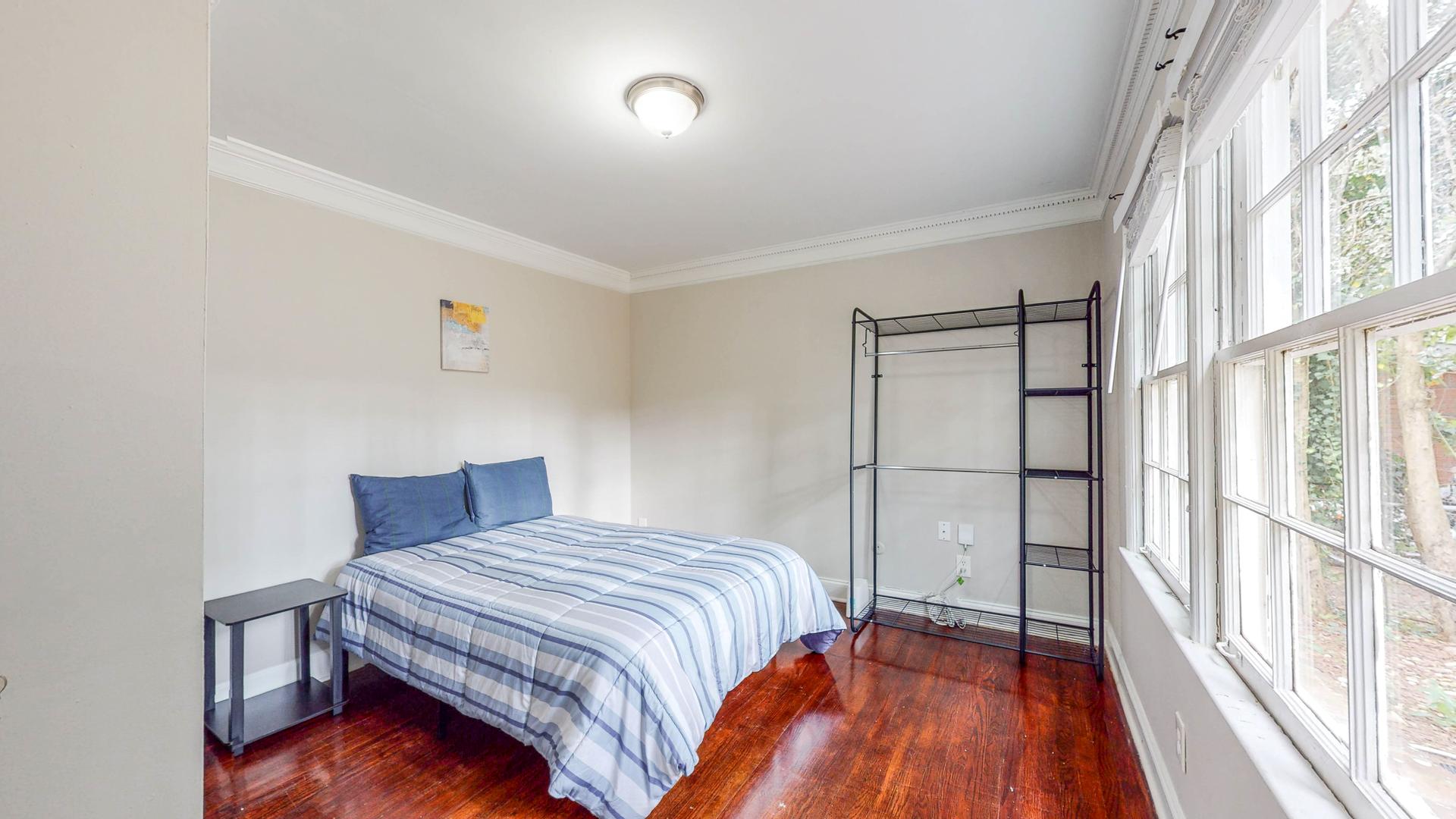 bedroom, detected: bed