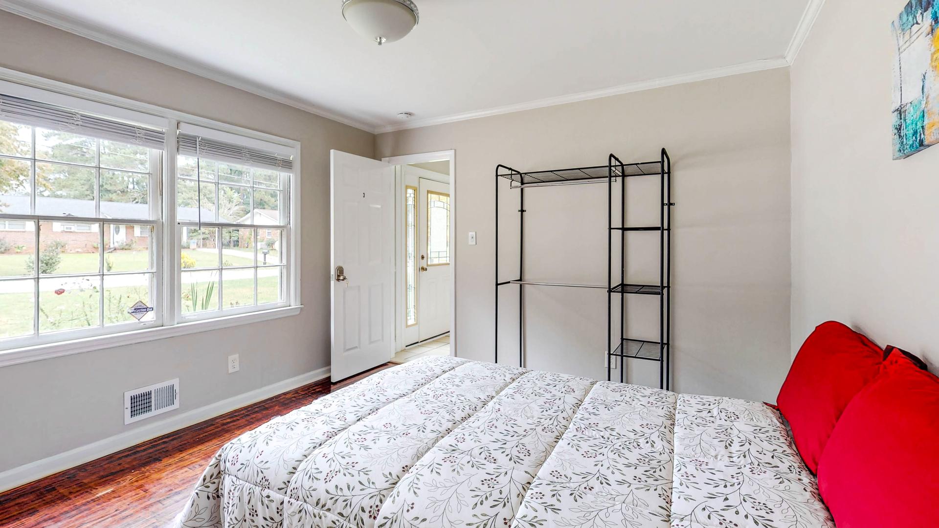 bedroom, detected: bed, window blind