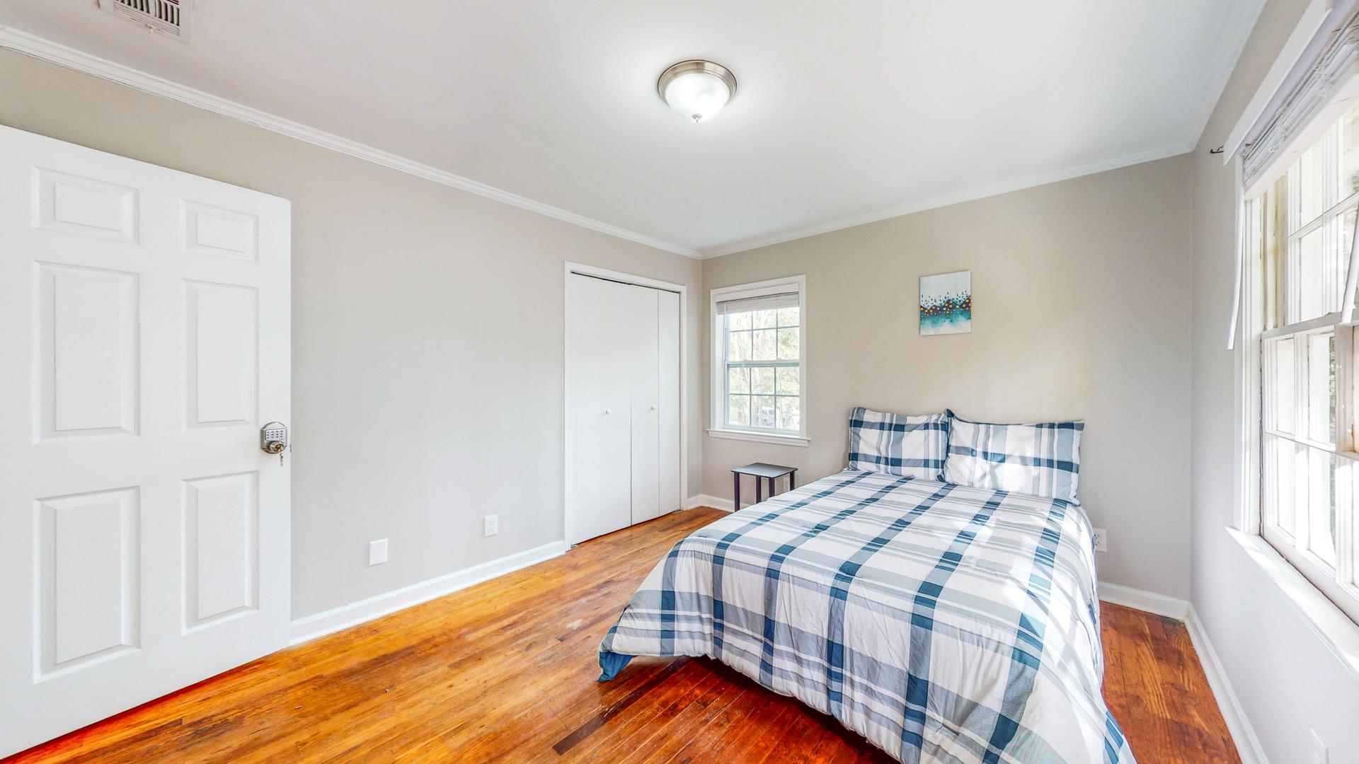 bedroom, detected: bed