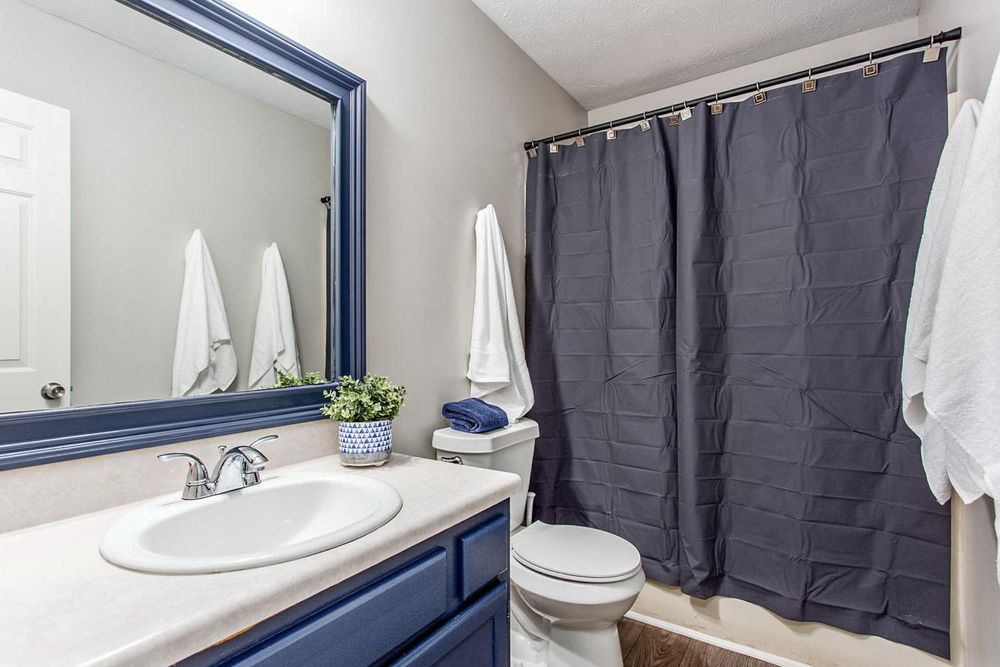 Bathroom(s)