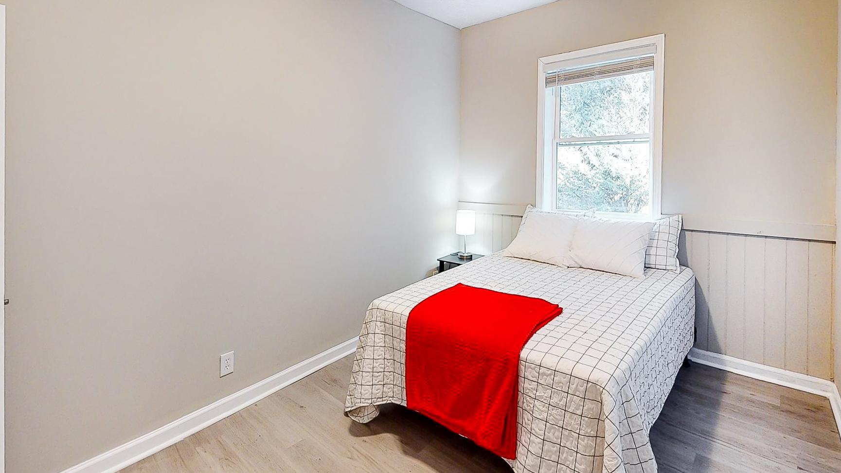 bedroom, detected: bed