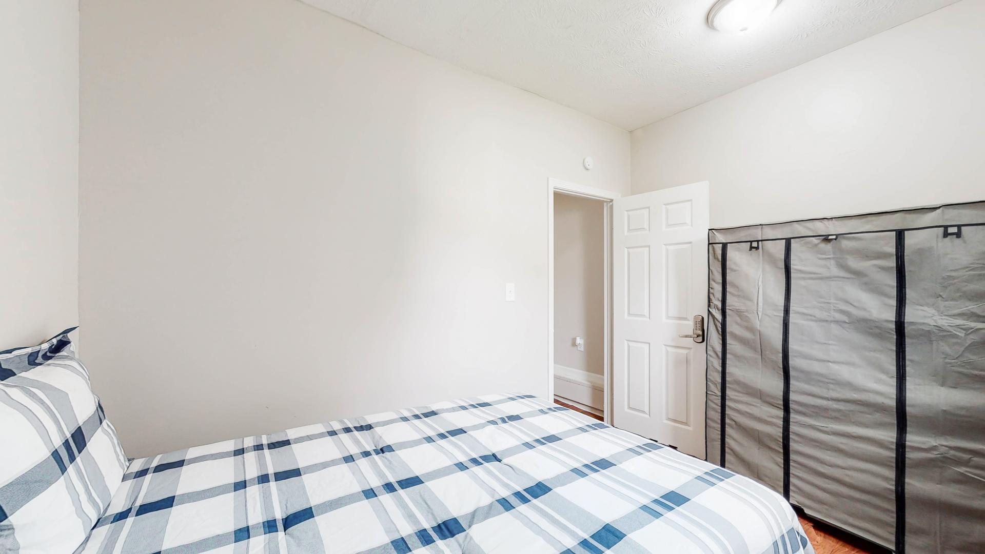 bedroom, detected: bed