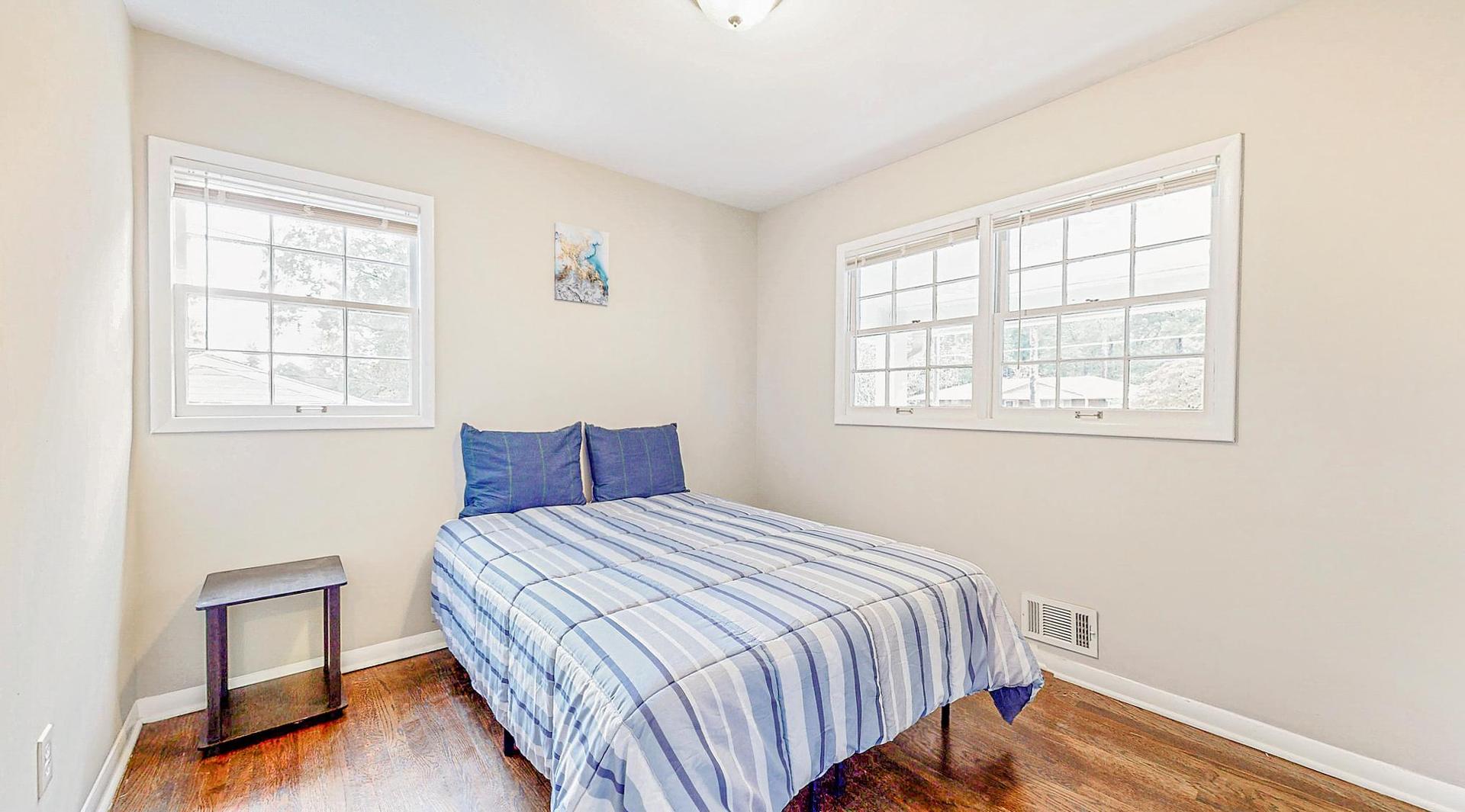 bedroom, detected: bed
