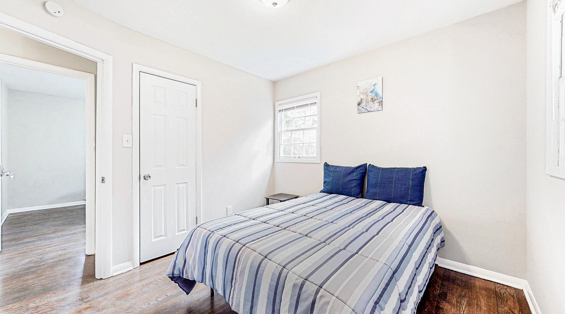 bedroom, detected: bed