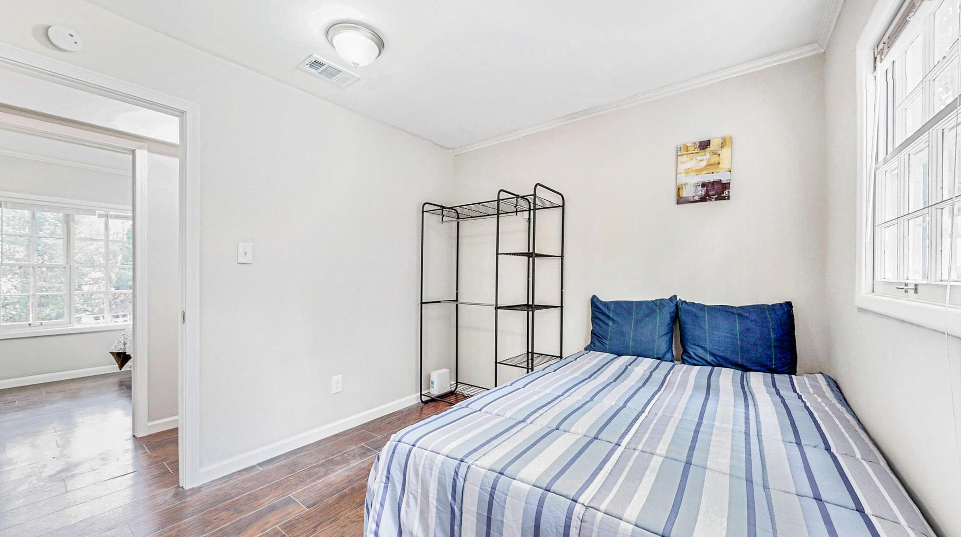 bedroom, detected: bed