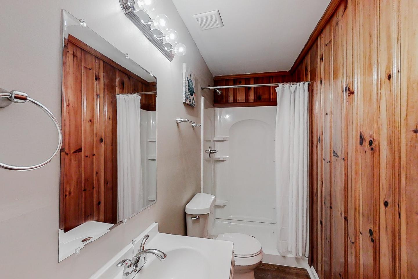 Bathroom(s)