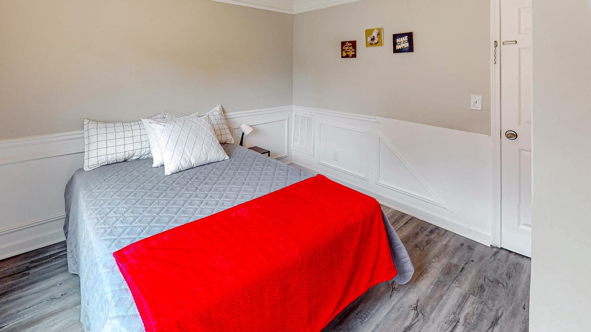bedroom, detected: bed